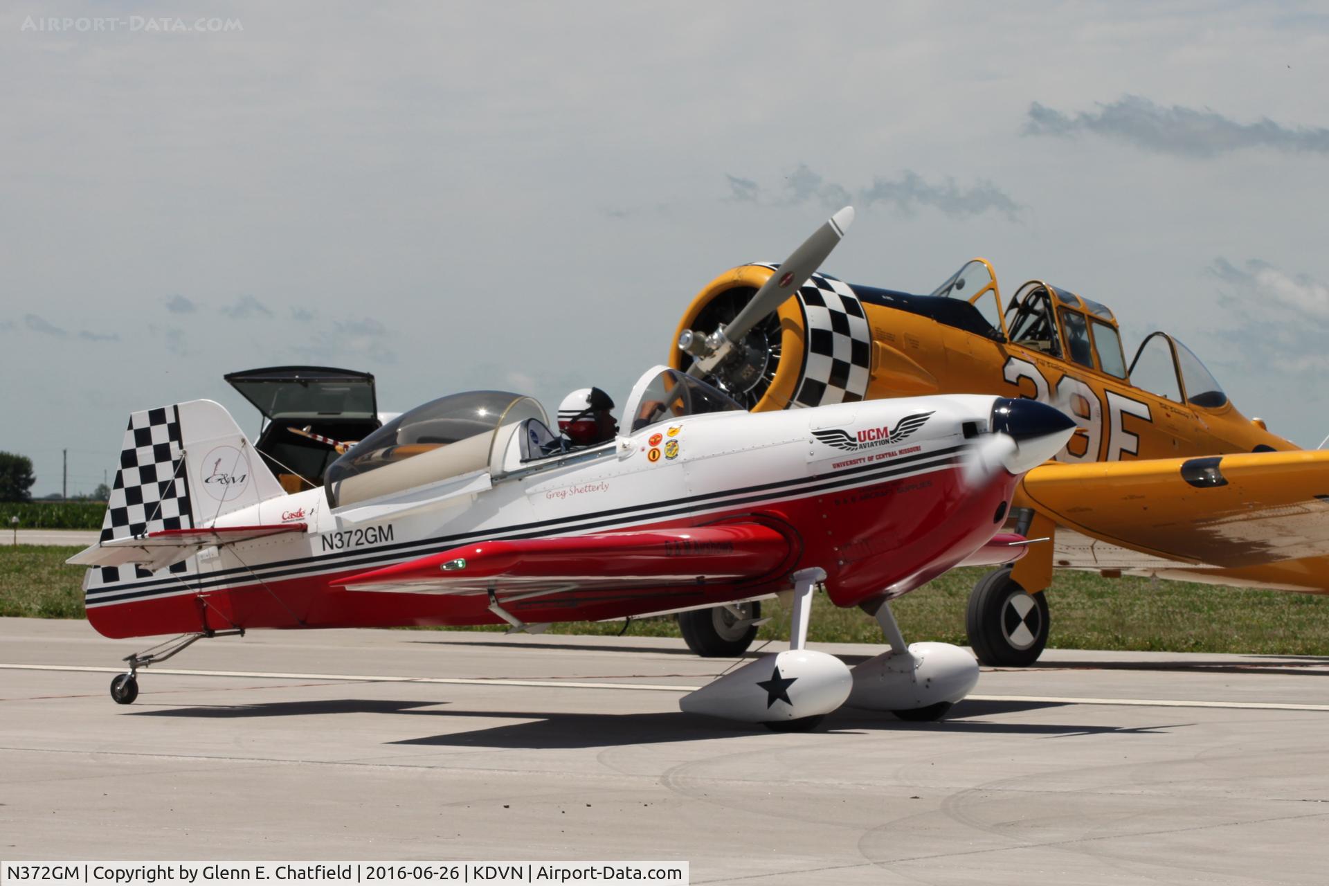 N372GM, Rihn DR-107 One Design C/N 97-0396, At the Quad Cities Air Show