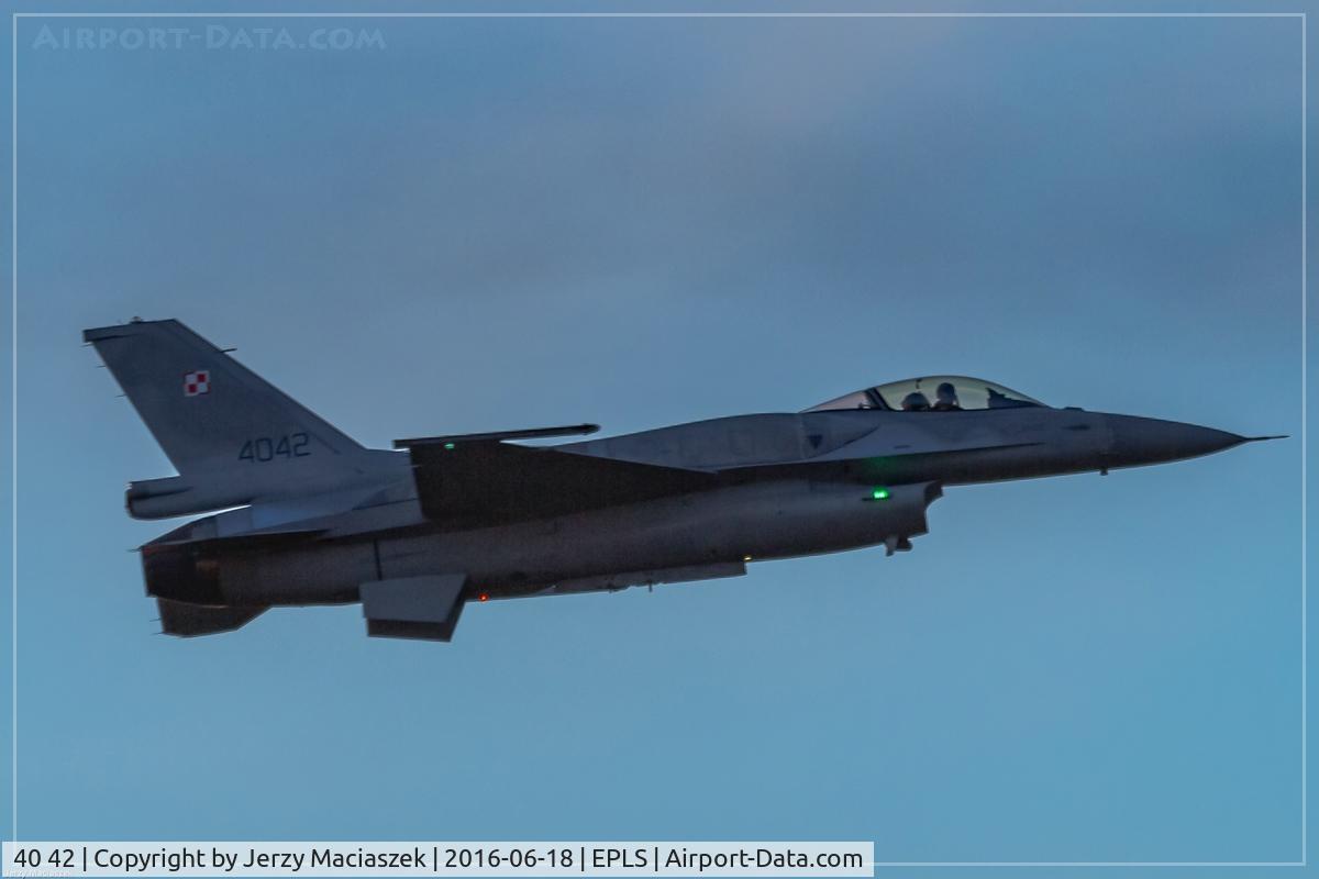40 42, 2003 Lockheed Martin F-16C Fighting Falcon C/N JC-22, Lockhed Martin F-16CJ Fighting Falcon,