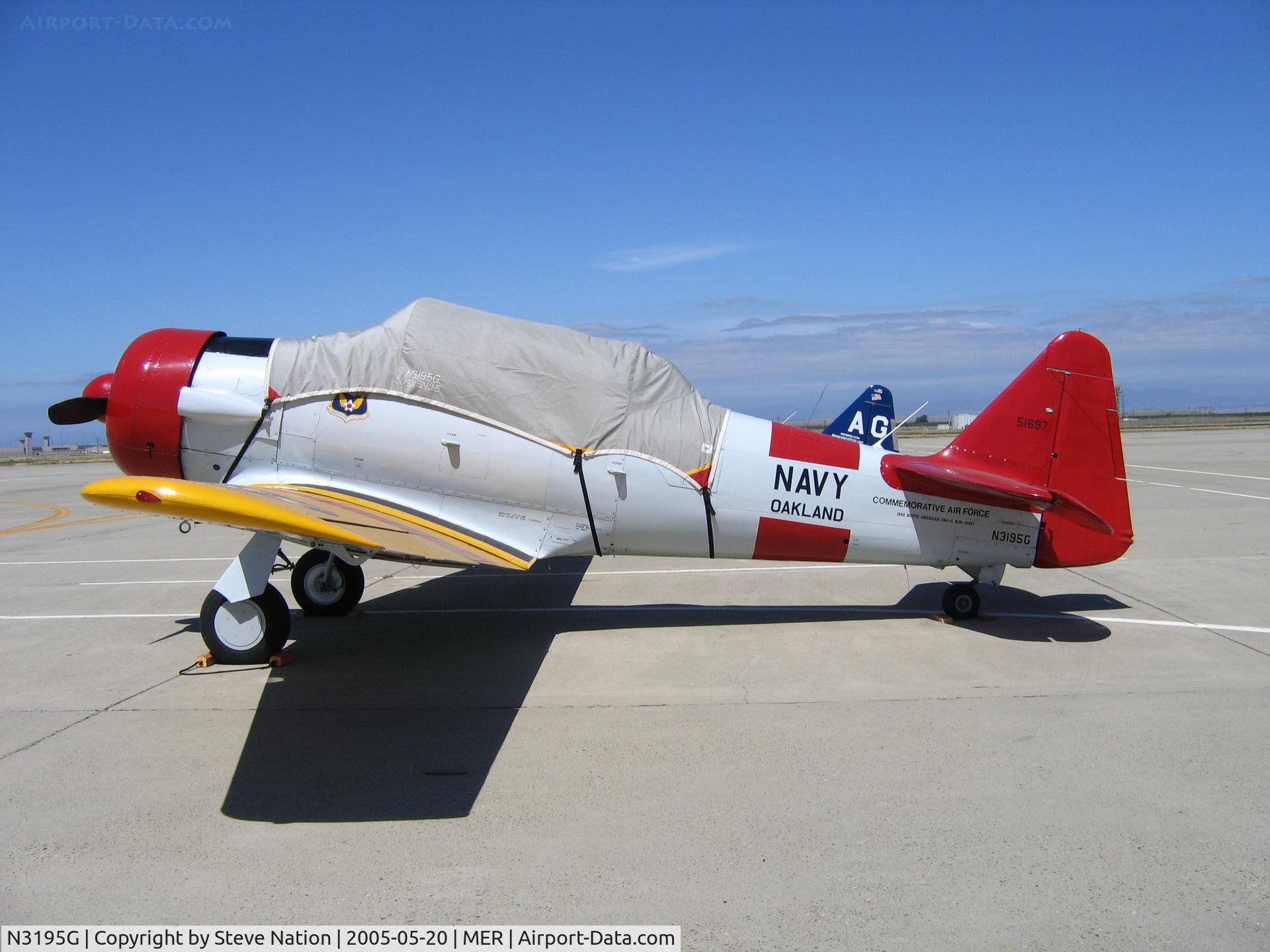N3195G, North American SNJ-5 Texan Texan C/N 51697, SNJ-5 BuAer 51697 Commemorative Air Force NAVY-OAKLAND