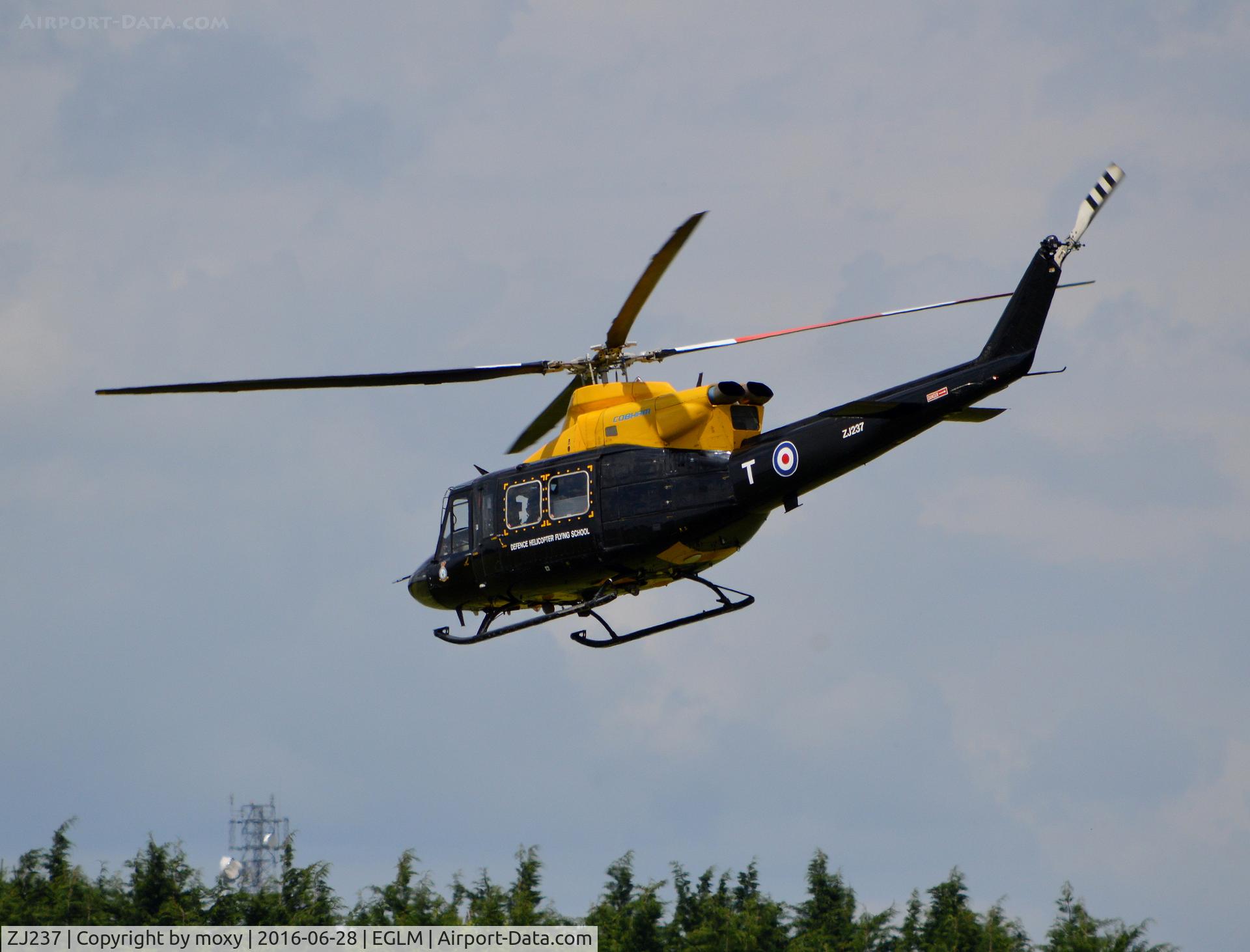 ZJ237, 1997 Bell 412EP Griffin HT1 C/N 36156, Bell 412EP Griffin HT1 departing White Waltham. Ex G-BXFF
