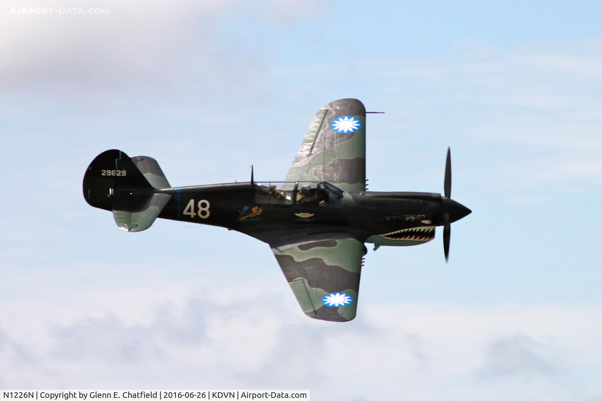 N1226N, Curtiss P-40N Warhawk C/N 29629, At the Quad Cities Air Show