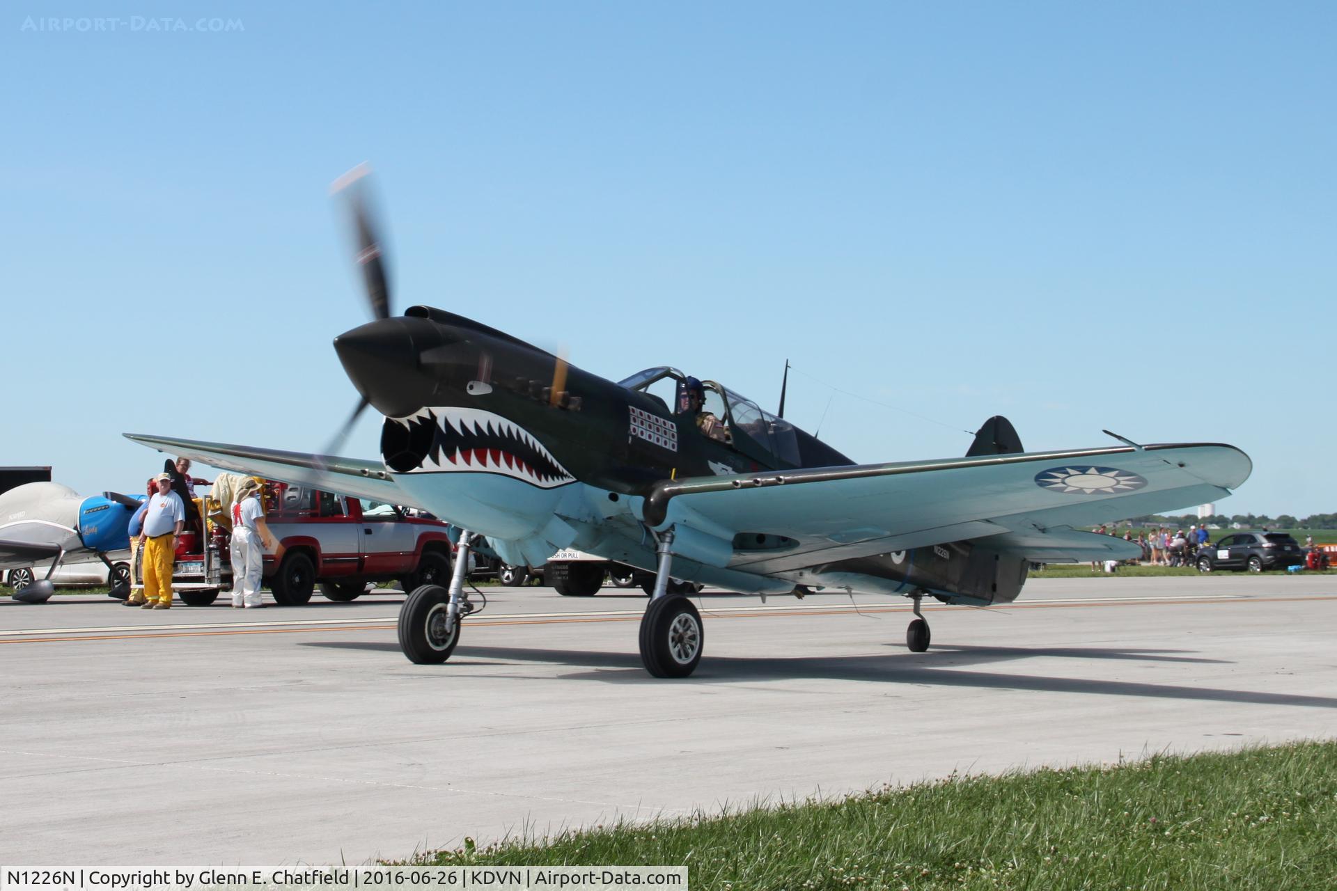 N1226N, Curtiss P-40N Warhawk C/N 29629, At the Quad Cities Air Show