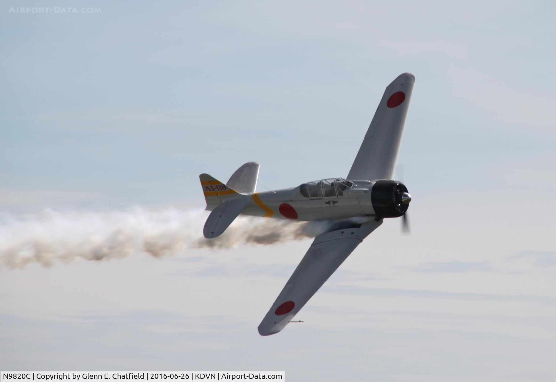 N9820C, 1945 North American SNJ-6 Texan C/N 121-43036, At the Quad Cities Air Show