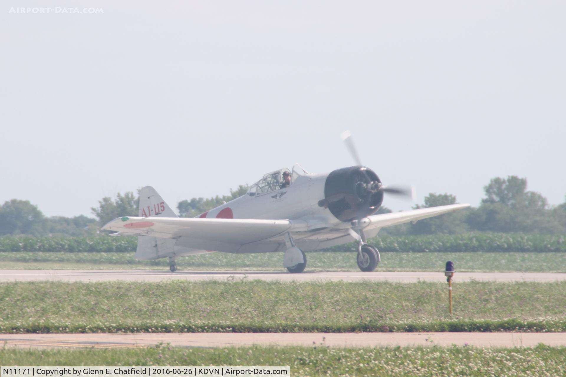 N11171, 1942 North American AT-6B Texan C/N 84-7800, At the Quad Cities Air Show