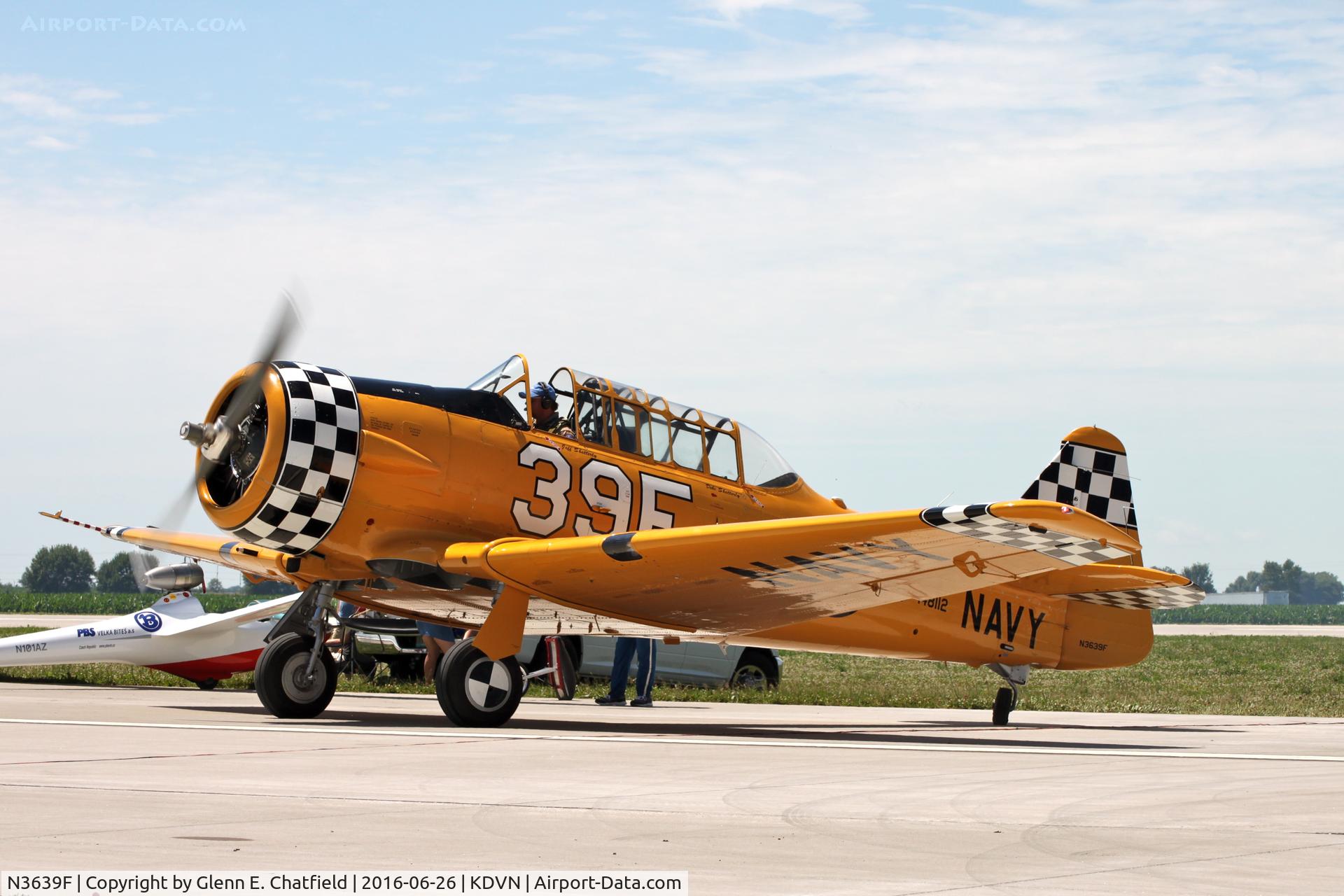 N3639F, North American SNJ-6 Texan C/N 121-43111, At the Quad Cities Air Show