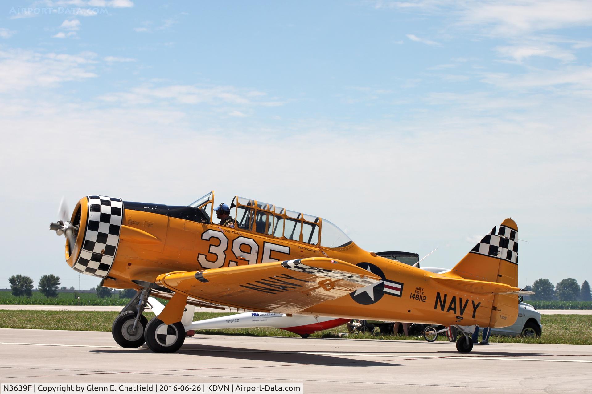 N3639F, North American SNJ-6 Texan C/N 121-43111, At the Quad Cities Air Show