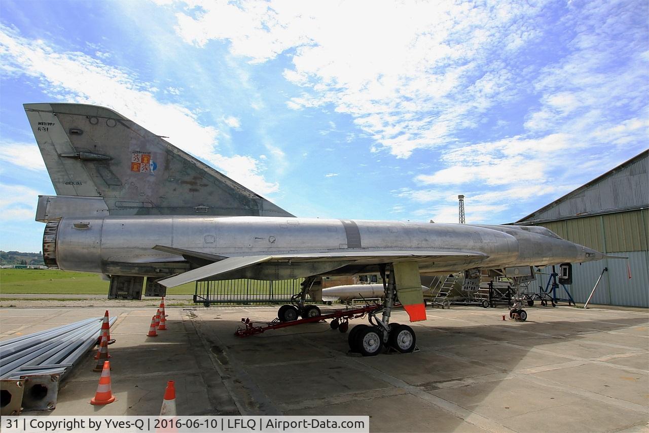 31, Dassault Mirage IVP C/N 31, Dassault Mirage IVP, under restoration at Musée Européen de l'Aviation de Chasse, Montélimar-Ancône airfield (LFLQ)