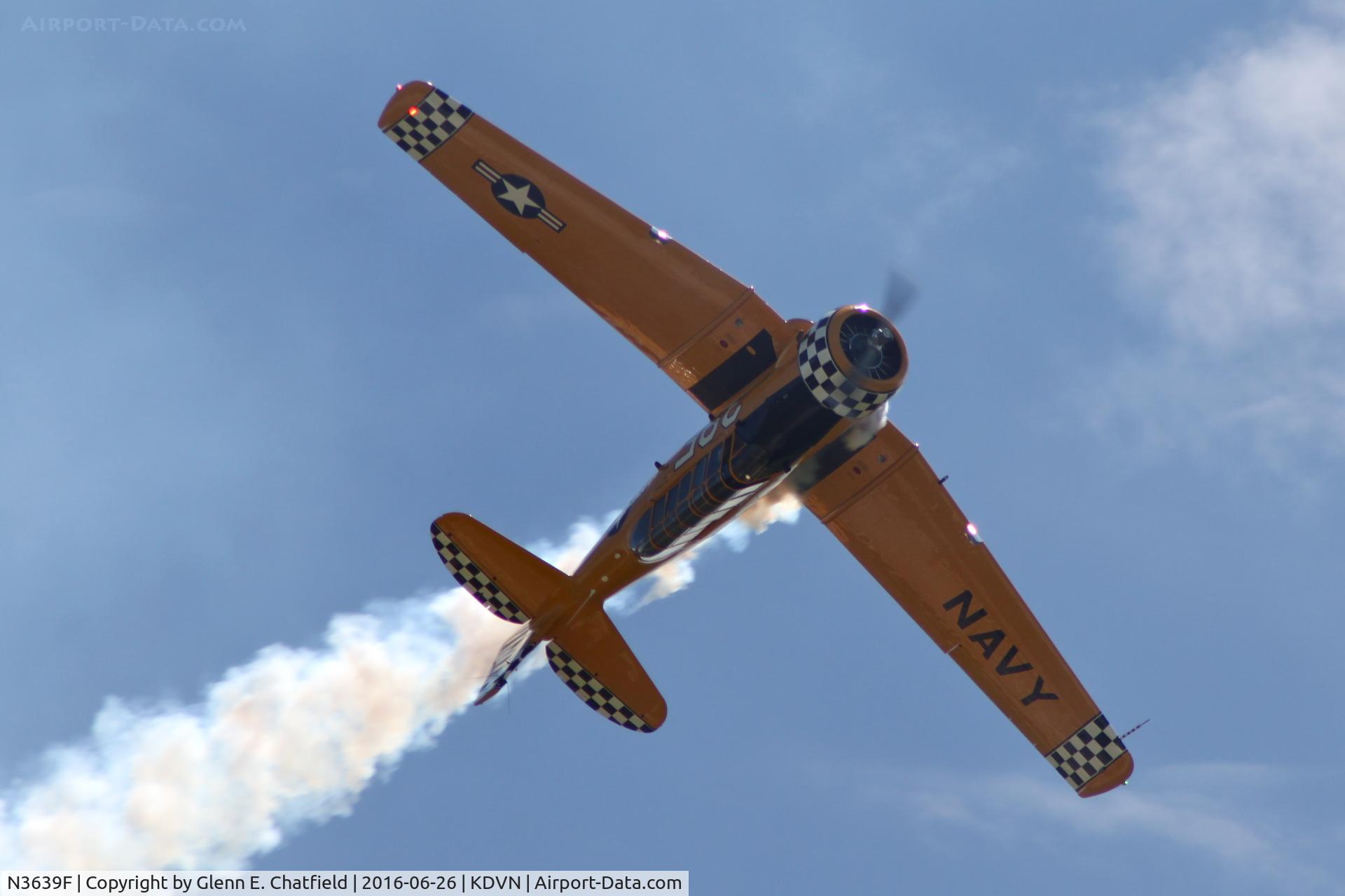 N3639F, North American SNJ-6 Texan C/N 121-43111, At the Quad Cities Air Show