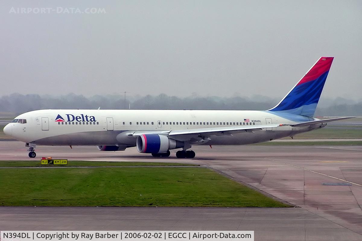 N394DL, 1995 Boeing 767-324/ER C/N 27394, Boeing 767-324ER [27394] (Delta Air Lines) Manchester-Ringway~G 02/02/2006
