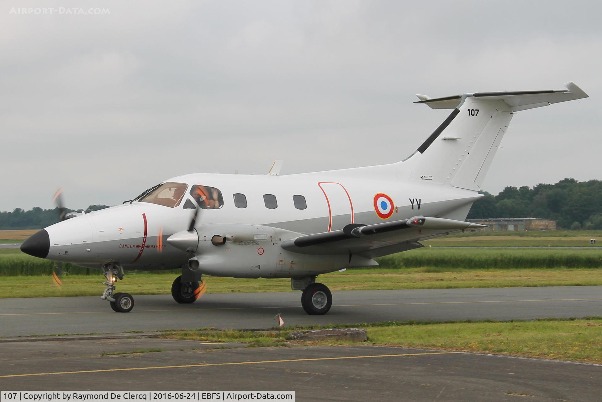 107, Embraer EMB-121AA Xingu C/N 121107, BAF days at Florennes.