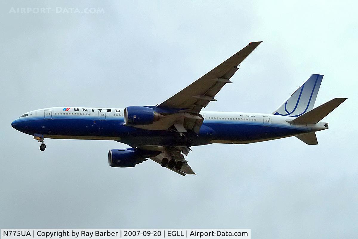 N775UA, 1995 Boeing 777-222 C/N 26947, Boeing 777-222 [26947] (United Airlines) Home~G 20/09/2007. On approach 27R.