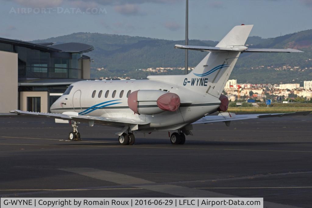 G-WYNE, 1993 British Aerospace BAe.125 Series 800B C/N 258240, Parked
