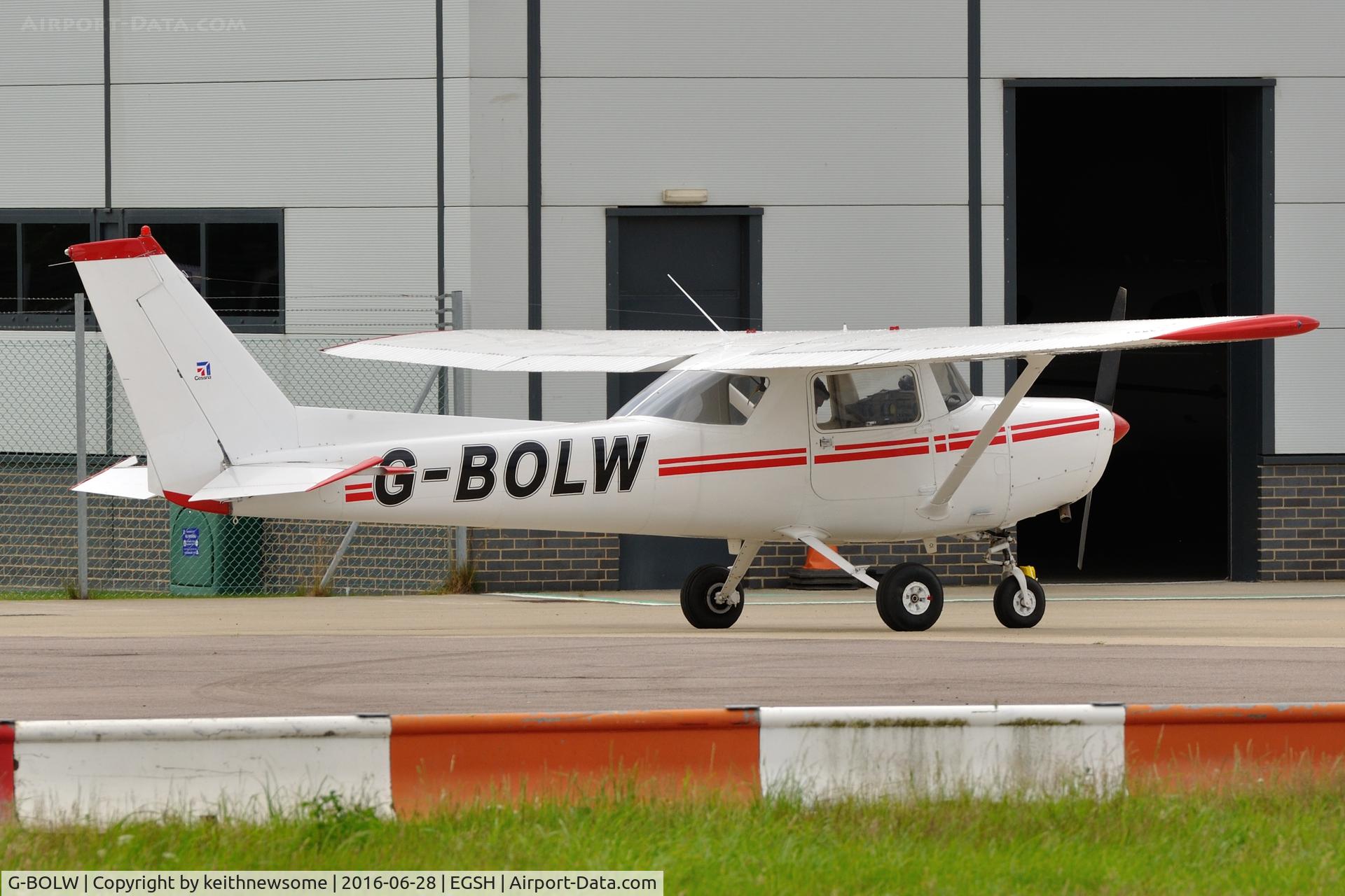 G-BOLW, 1977 Cessna 152 C/N 15280589, Nice Visitor.
