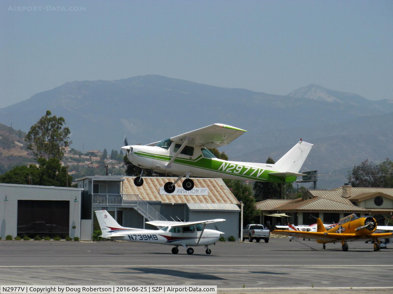 N2977V, 1974 Cessna 150M C/N 15076340, 1974 Cessna 150M, Continental O-200 100 Hp, takeoff climb Rwy 22