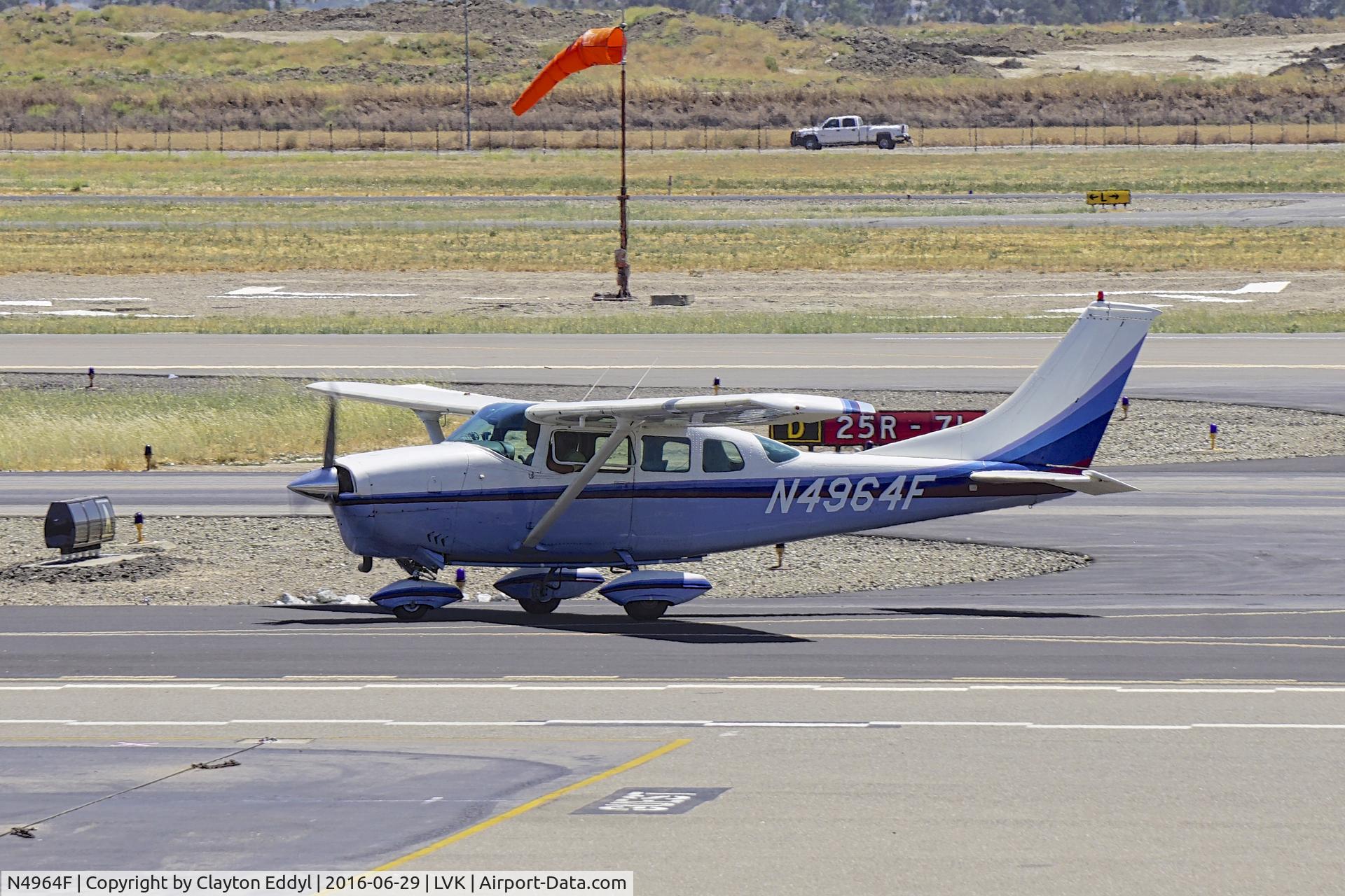 N4964F, 1966 Cessna TU206B Turbo Super Skywagon C/N U206-0664, N4964F Livermore Airport California. 2016.