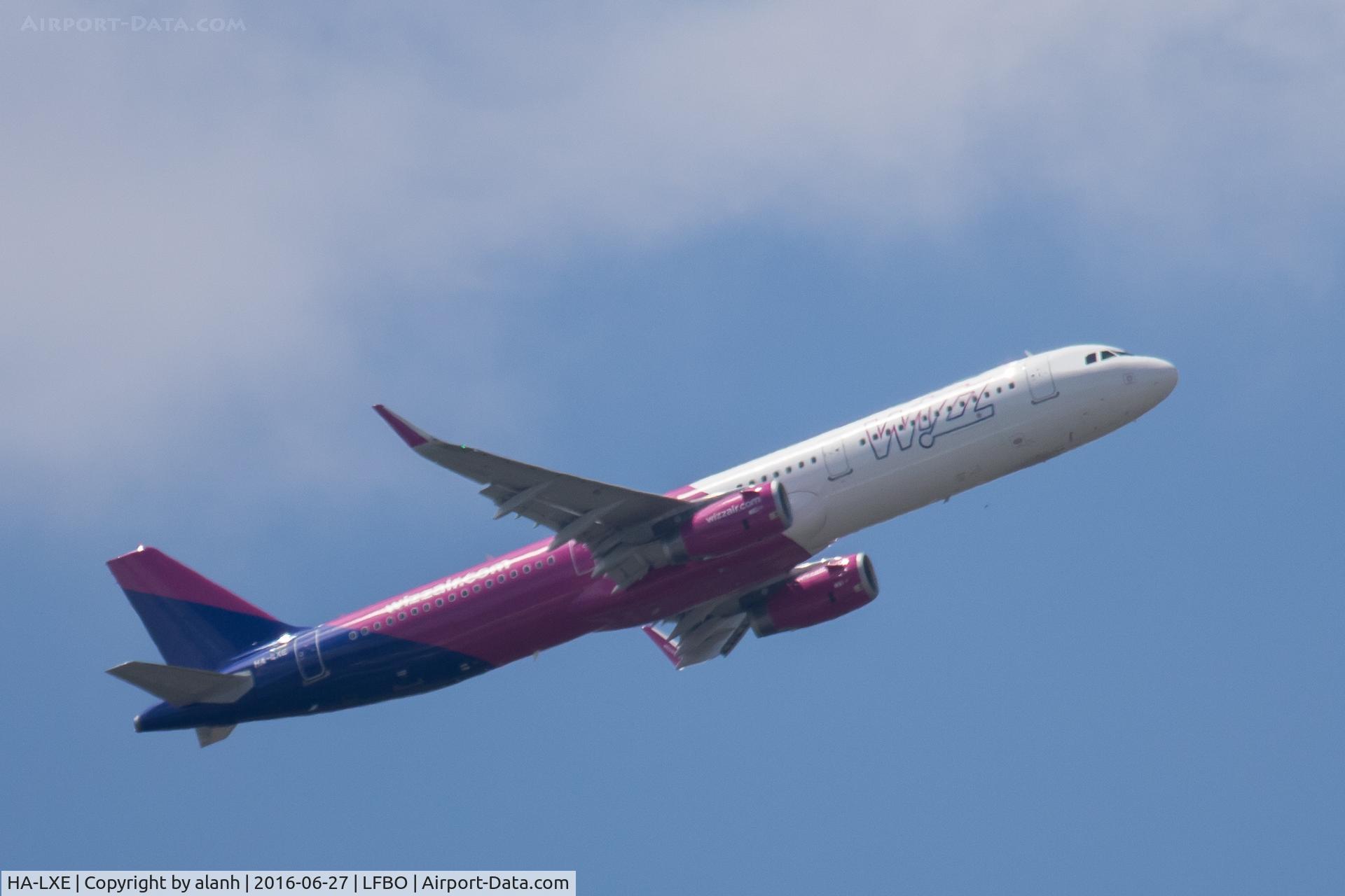 HA-LXE, 2016 Airbus A321-231 C/N 7114, Departing Toulouse Blagnac