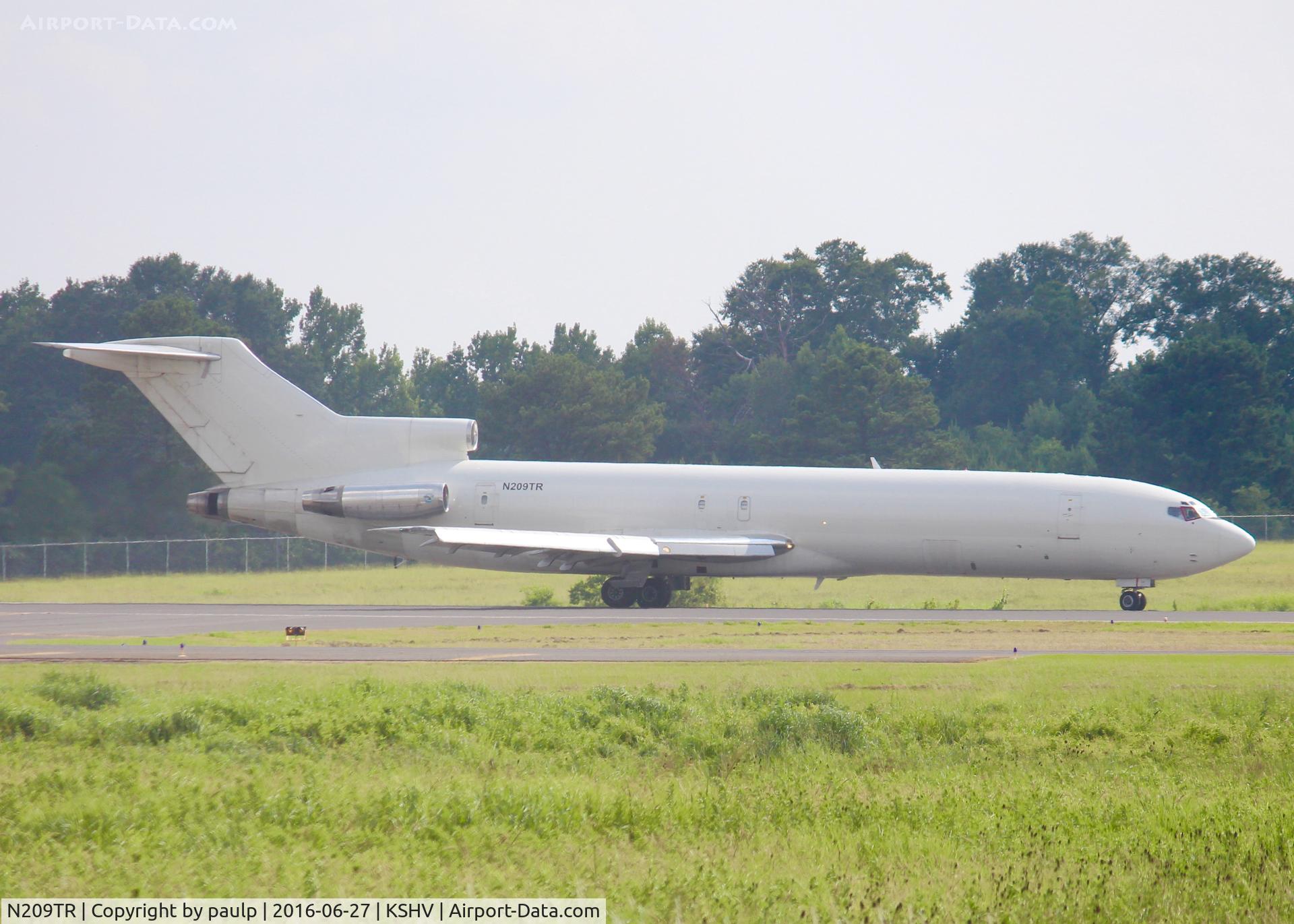 N209TR, 1976 Boeing 727-223(F) C/N 20994, At Shreveport Regional.