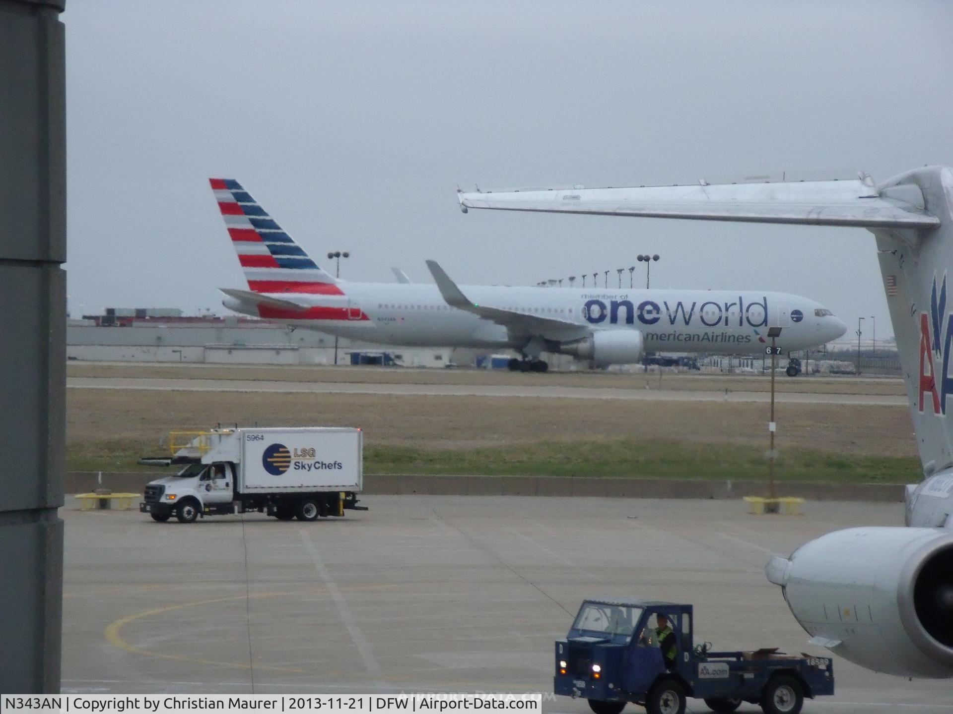 N343AN, 2003 Boeing 767-323 C/N 33082, American 767-323