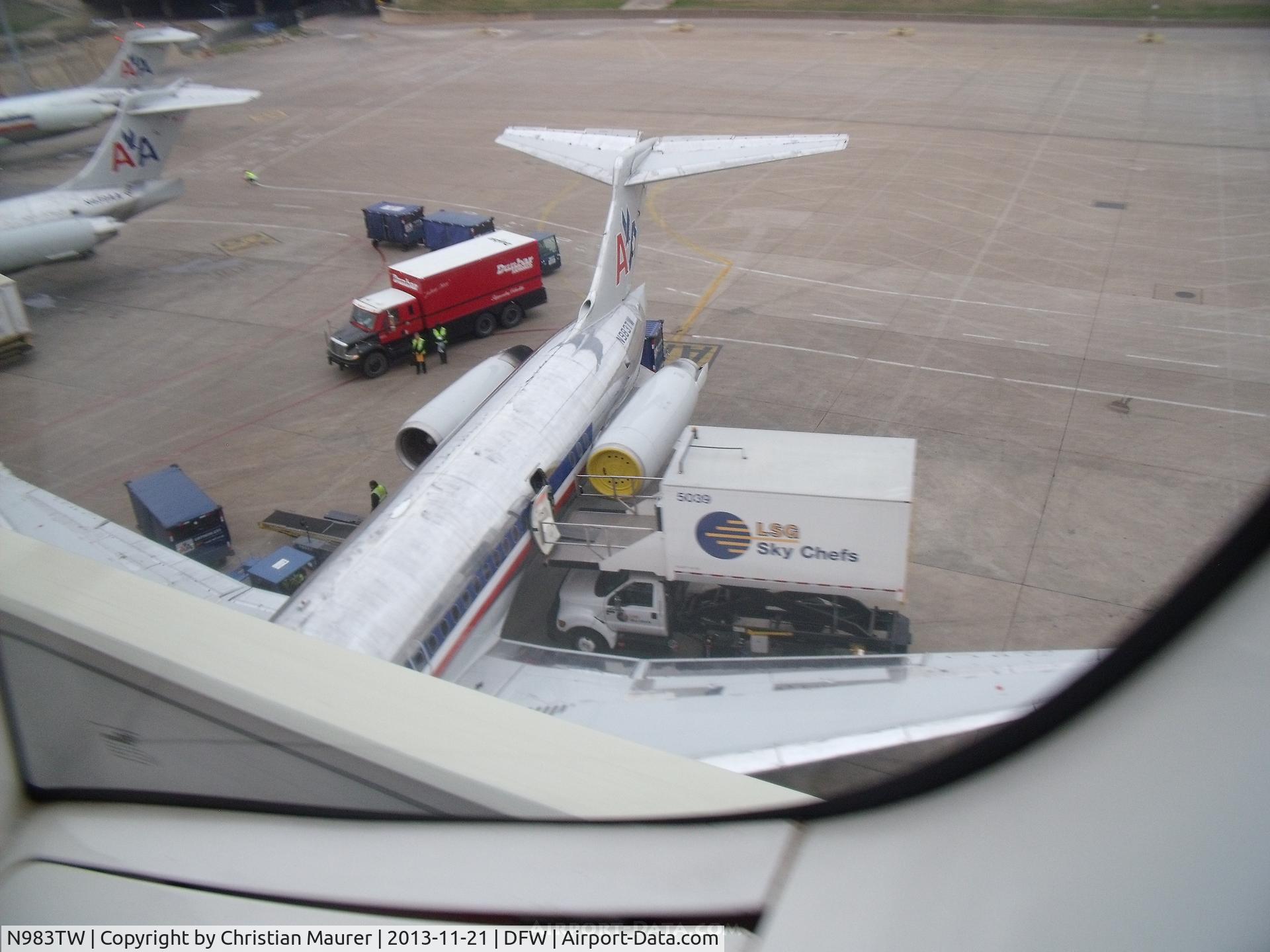 N983TW, 1999 McDonnell Douglas MD-83 (DC-9-83) C/N 53633, 2nd to last MD-80 ever built. Built for Trans World Airlines