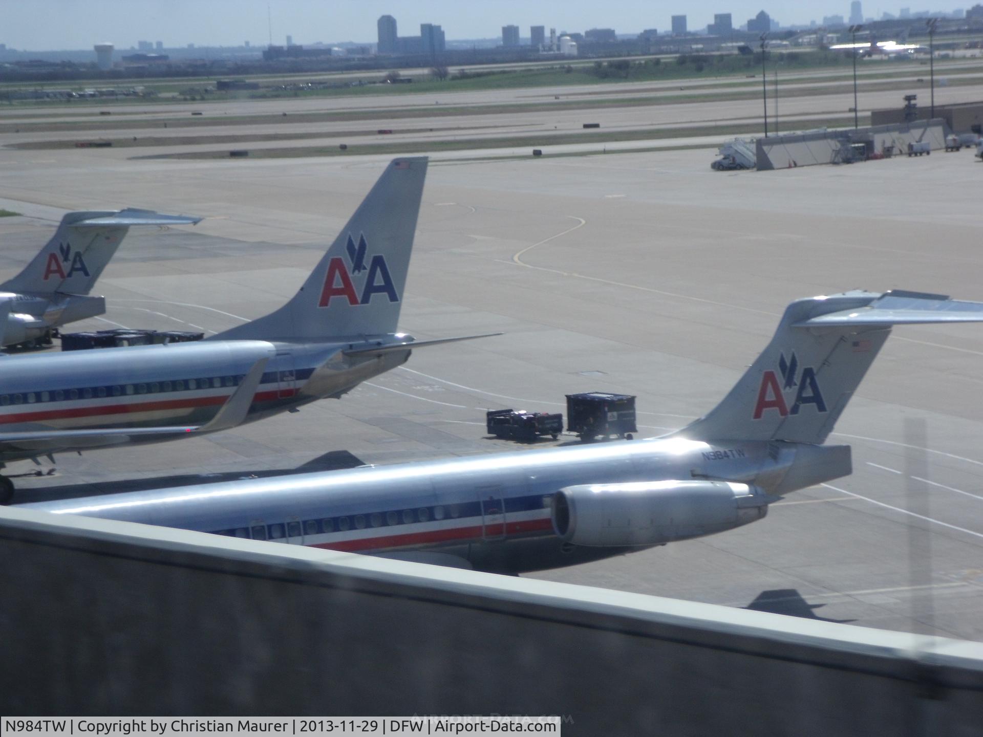N984TW, 1999 McDonnell Douglas MD-83 (DC-9-83) C/N 53634, Last DC-9/MD80 Ever built