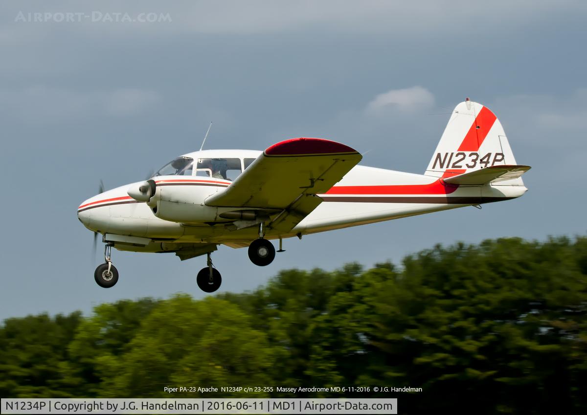 N1234P, 1955 Piper PA-23-250 Aztec C/N 23-255, Near touch down.