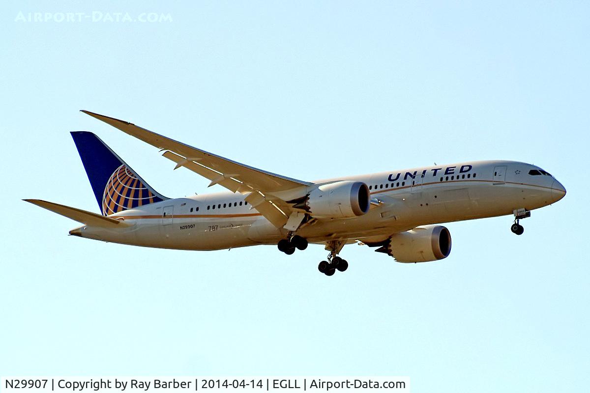 N29907, 2013 Boeing 787-8 Dreamliner C/N 34830, Boeing 787-8 Dreamliner [34830] (United Airlines) Home~G 14/04/2014. On approach 27L.