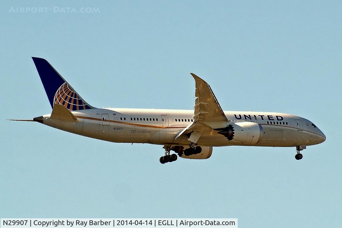 N29907, 2013 Boeing 787-8 Dreamliner C/N 34830, Boeing 787-8 Dreamliner [34830] (United Airlines) Home~G 14/04/2014. On approach 27L.