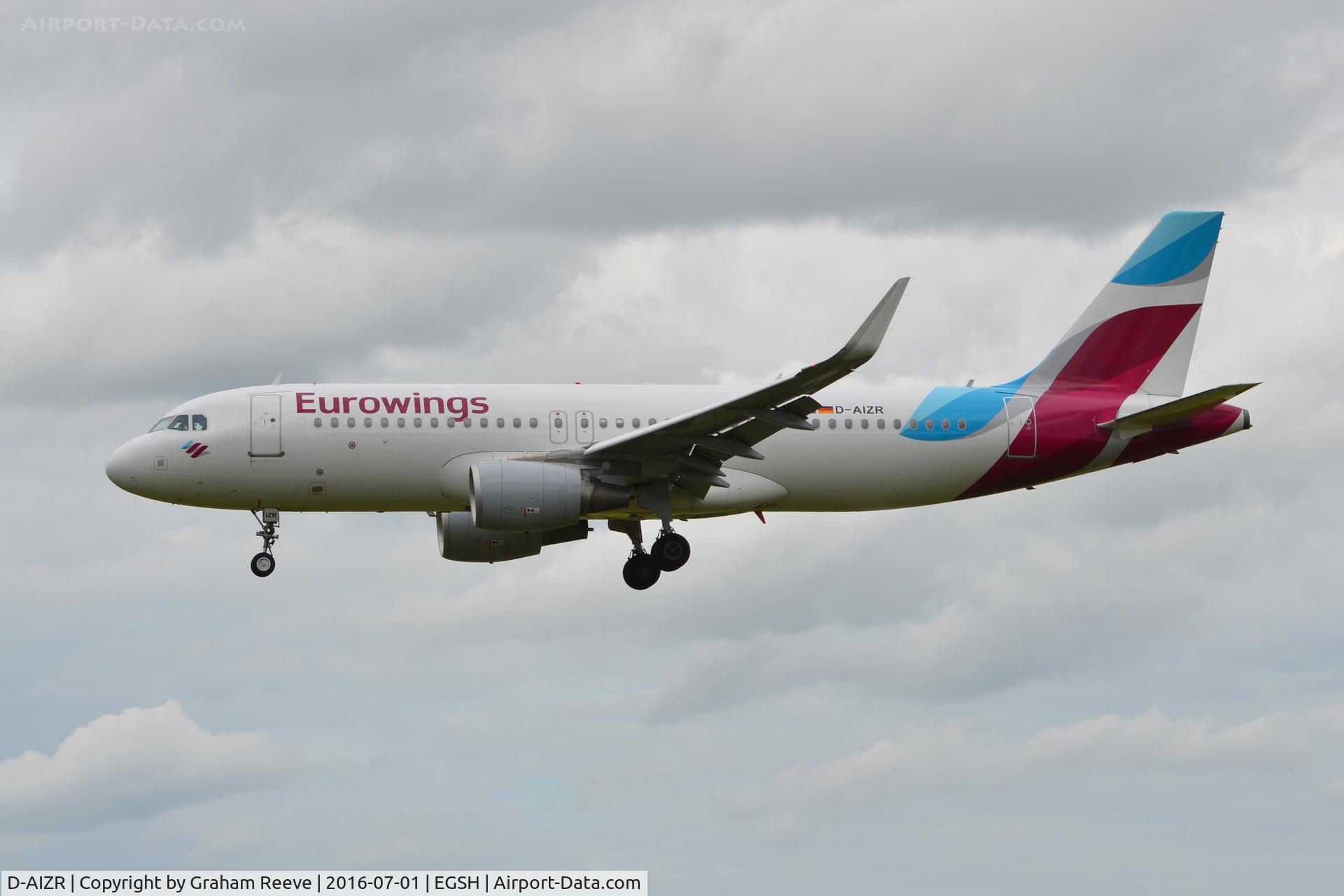 D-AIZR, 2013 Airbus A320-214 C/N 5525, Landing at Norwich.