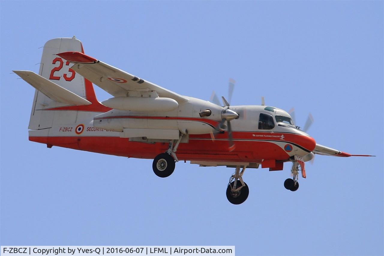 F-ZBCZ, Grumman CP-121 Tracker C/N DHC-94, Grumman CP-121 Tracker, Short approach Rwy 32R, Marseille-Provence Airport (LFML-MRS)