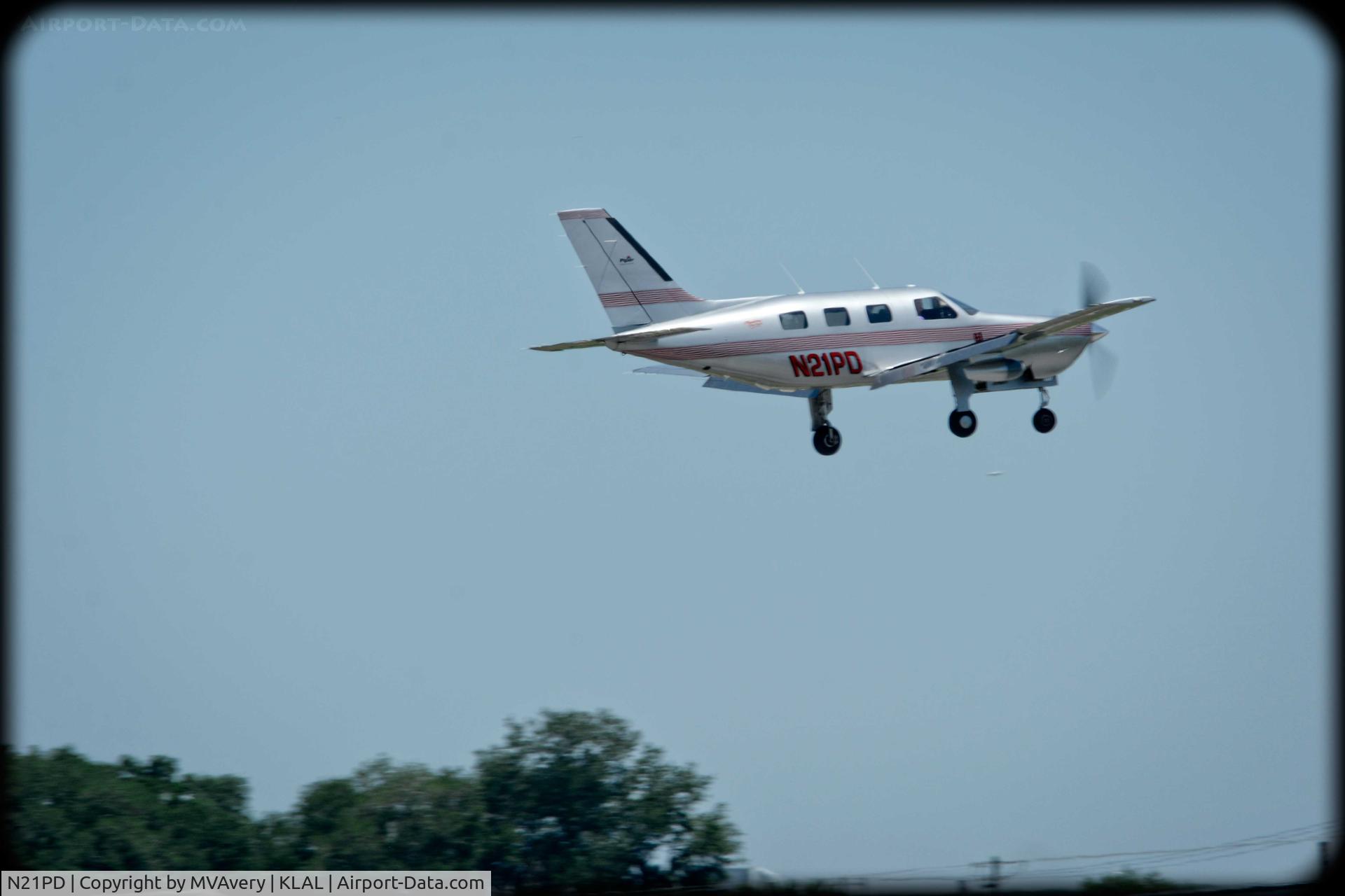 N21PD, 1999 Piper PA-46-350P Malibu Mirage C/N 4636209, 2015 Sun n Fun