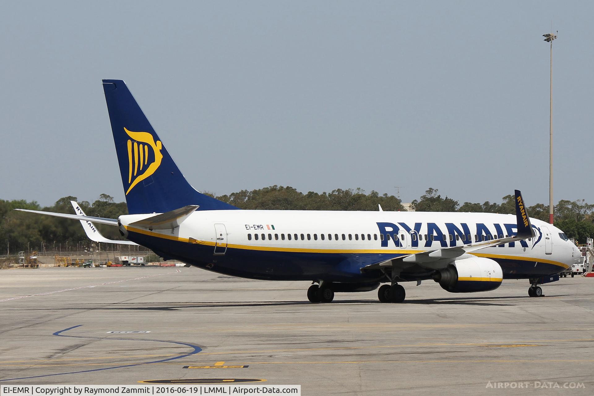 EI-EMR, 2010 Boeing 737-8AS C/N 40284, B737-800 EI-EMR Ryanair