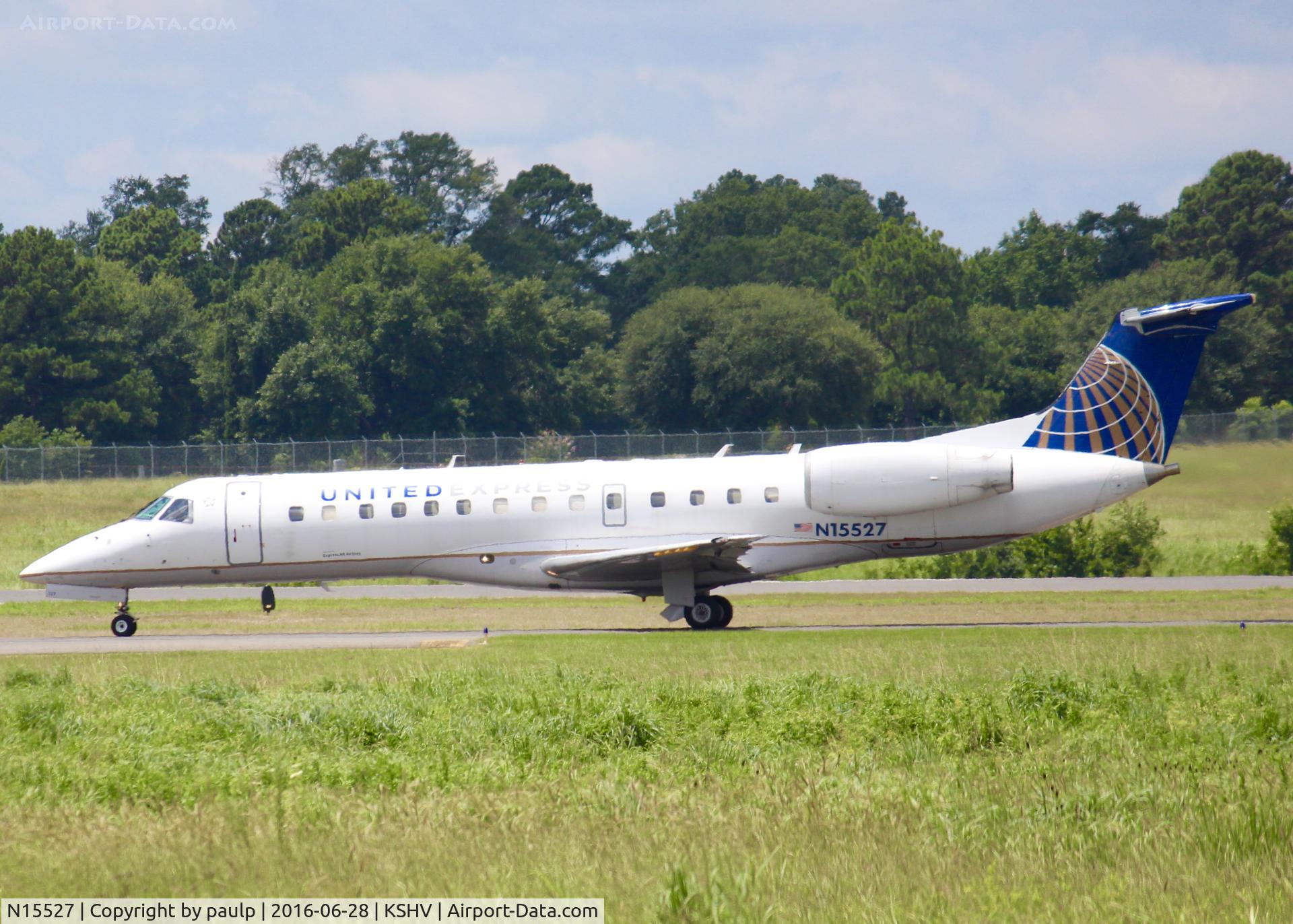N15527, 2001 Embraer ERJ-135LR (EMB-135LR) C/N 145413, At Shreveport Regional.