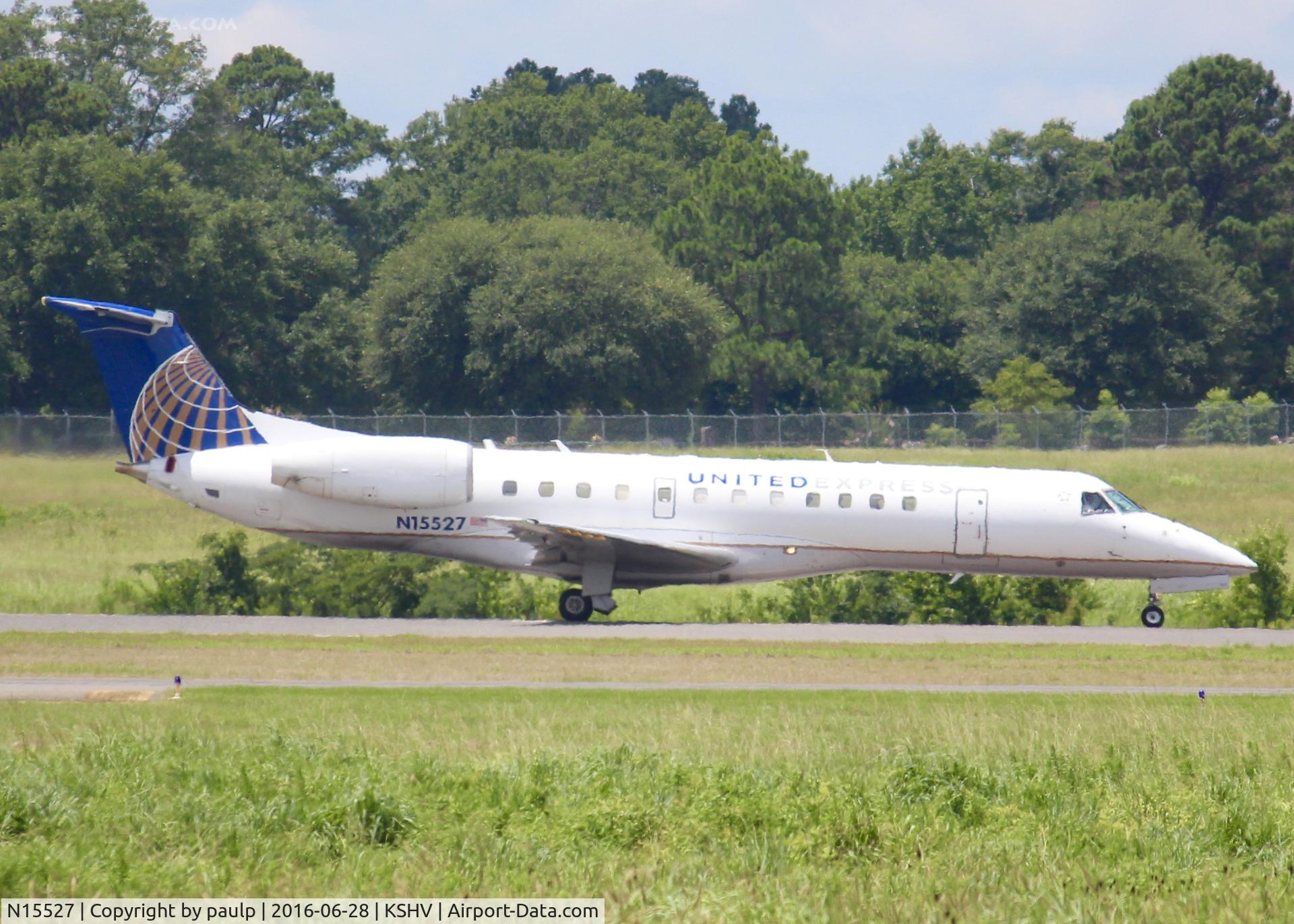 N15527, 2001 Embraer ERJ-135LR (EMB-135LR) C/N 145413, At Shreveport Regional.