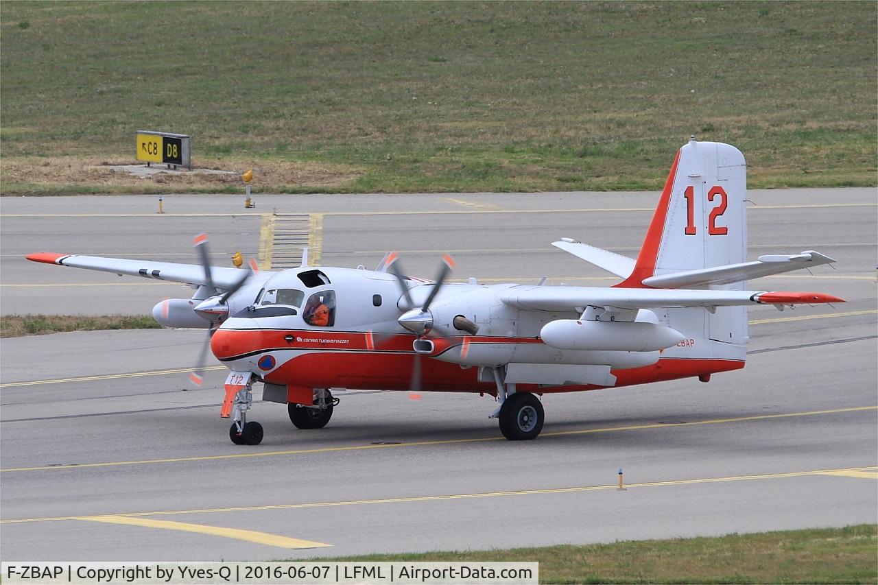 F-ZBAP, 1957 Grumman (Conair) S-2T Turbo Firecat C/N 026, Grumman S-2F Tracker, Taxiing to holding point rwy 31R, Marseille-Provence Airport (LFML-MRS)