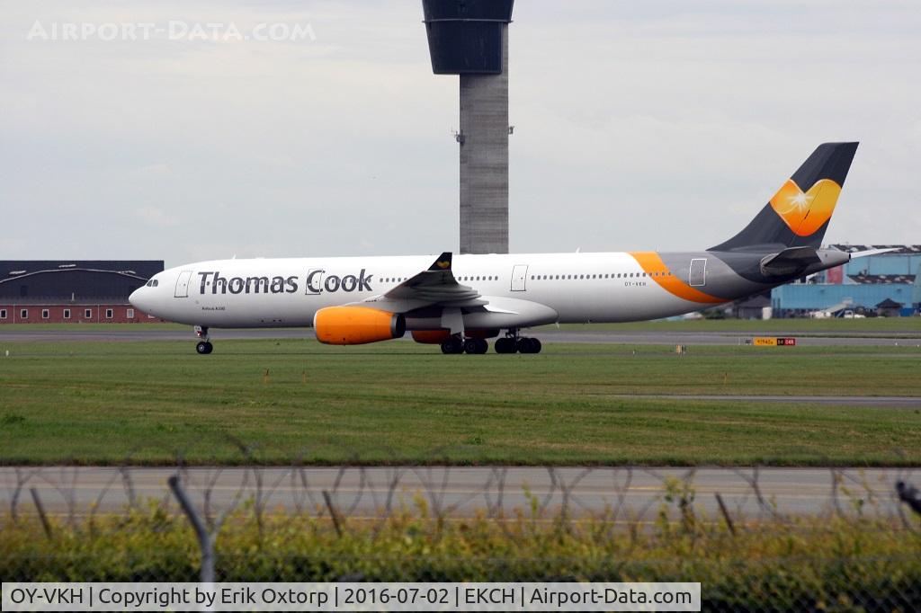 OY-VKH, 2000 Airbus A330-343X C/N 356, OY-VKH just arrived rw 22L