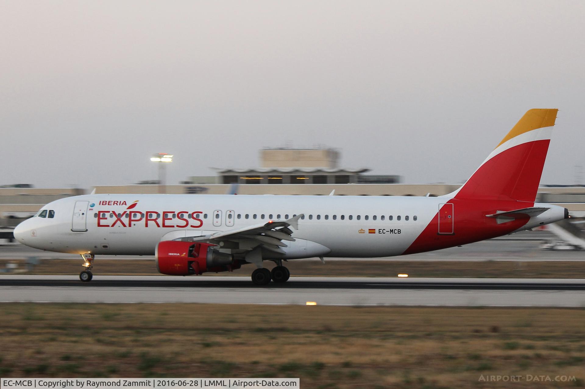 EC-MCB, 1999 Airbus A320-214 C/N 1125, A320 EC-MCB Iberia Express
