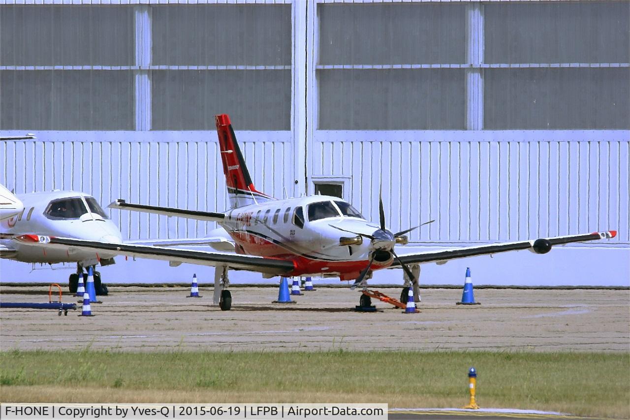 F-HONE, Socata TBM-850 C/N 649, Socata TBM-850, Parking area, Paris-Le Bourget (LFPB-LBG)