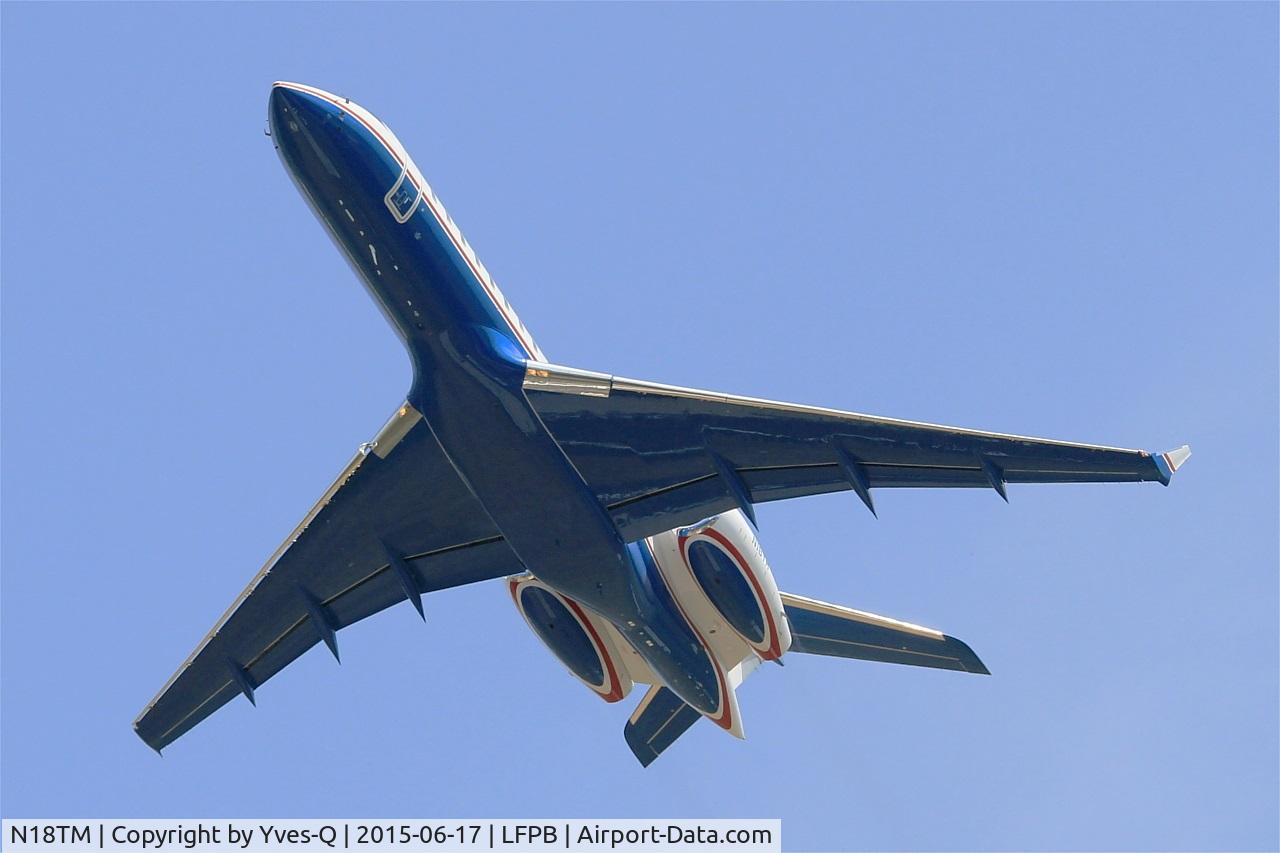 N18TM, 2001 Bombardier BD-700-1A10 Global Express C/N 9090, Bombardier BD-700-1A10, Take off rwy 25, Paris-Le Bourget airport (LFPB-LBG)
