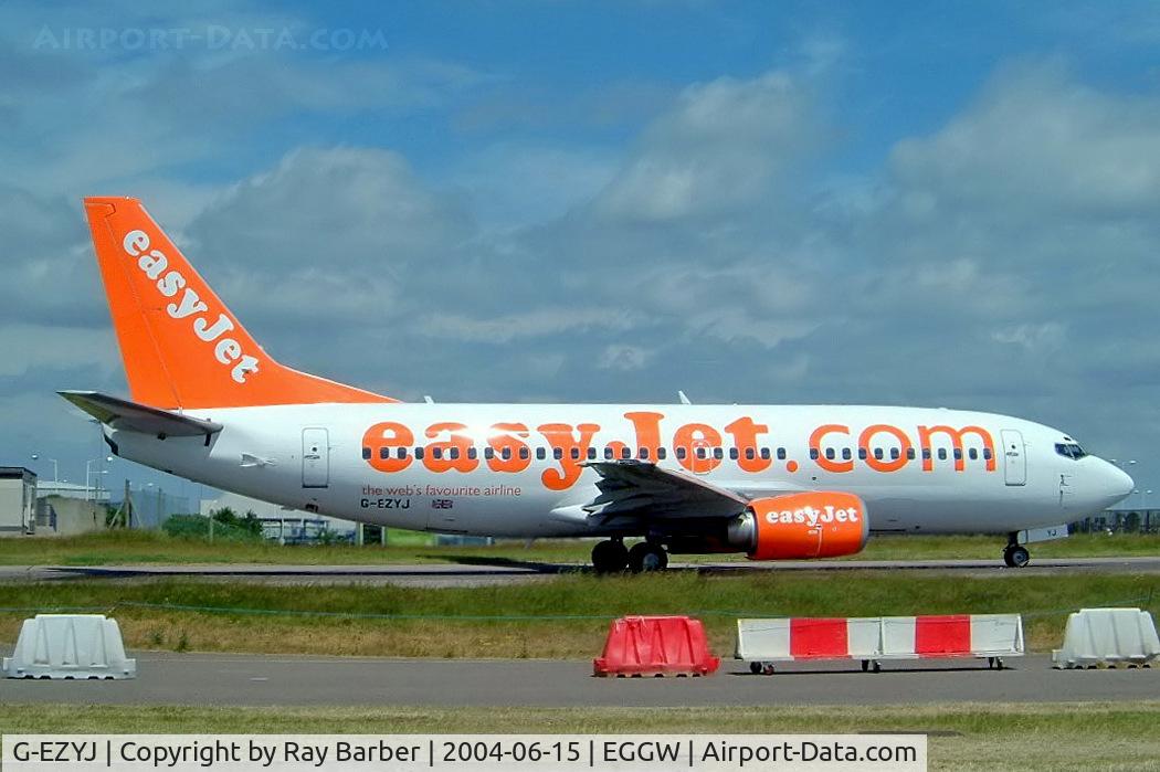 G-EZYJ, 1998 Boeing 737-33V C/N 29334, Boeing 737-33V [29334] (Easyjet) Luton~G 15/06/2004