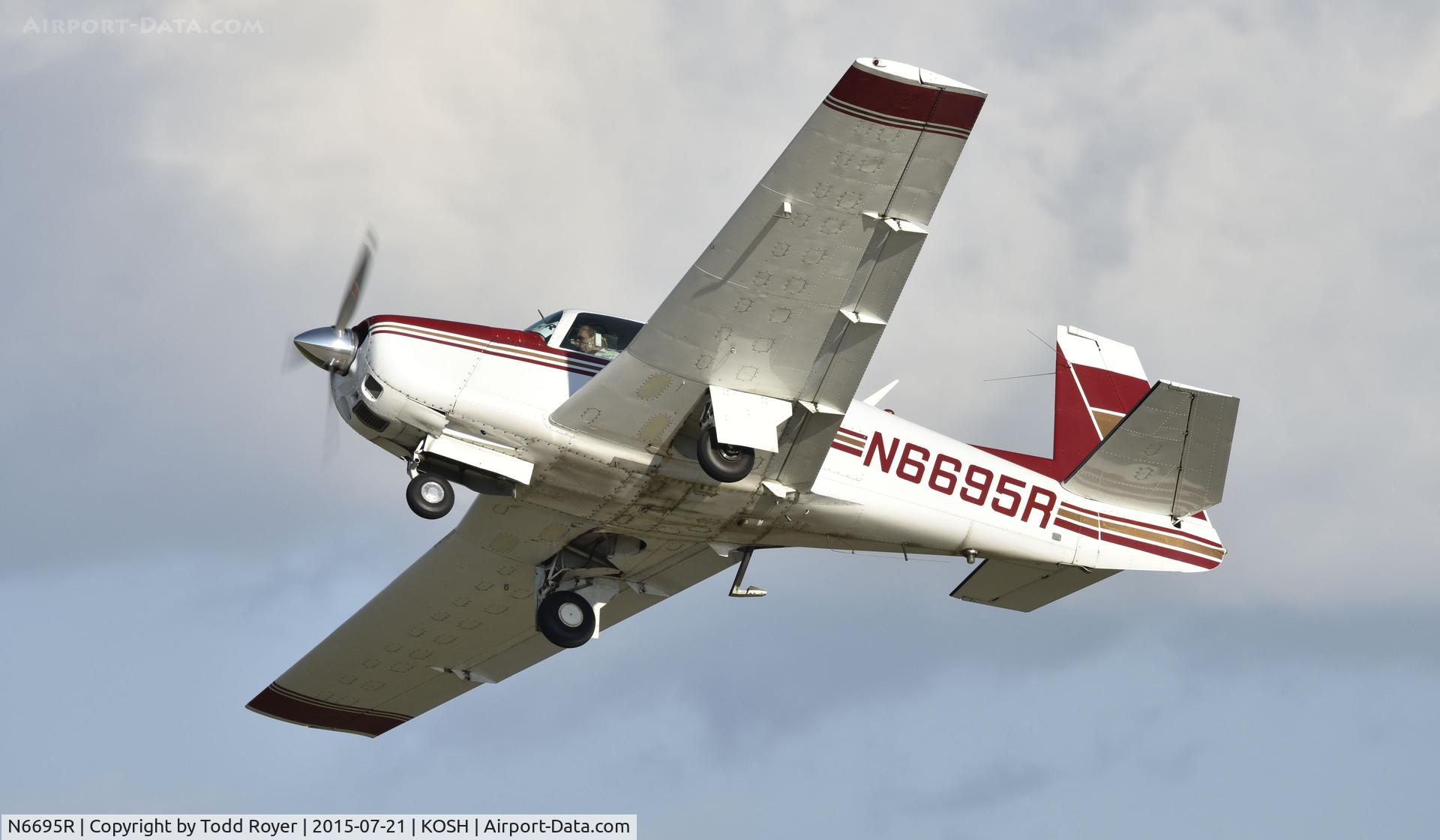 N6695R, 1964 Mooney M20E C/N 438, Airventure 2015