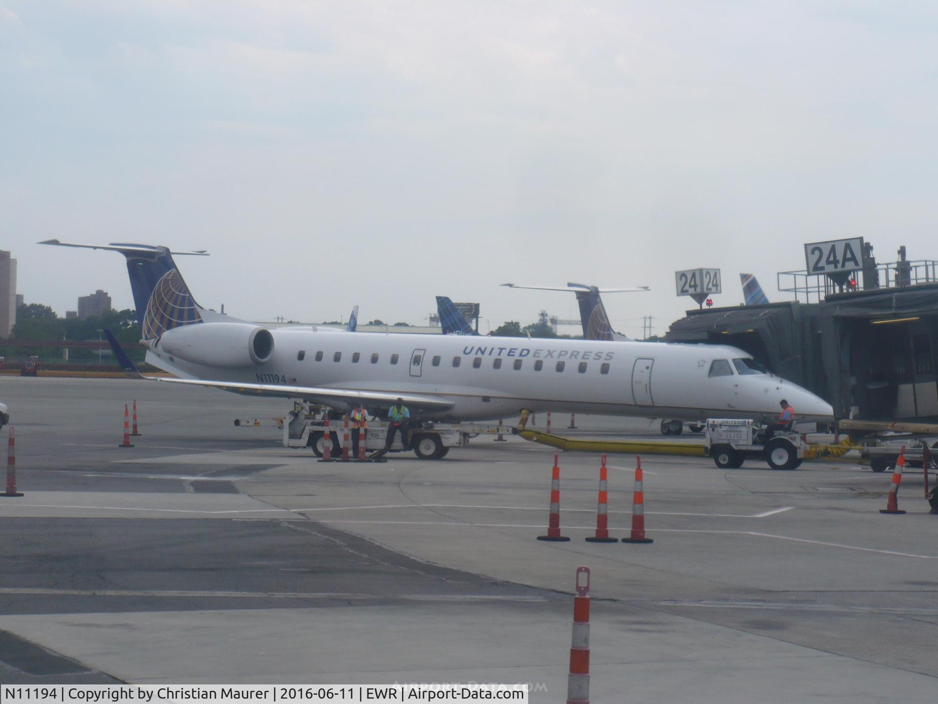 N11194, 2005 Embraer ERJ-145XR (EMB-145XR) C/N 14500940, ExpressJet ERJ-145XR
