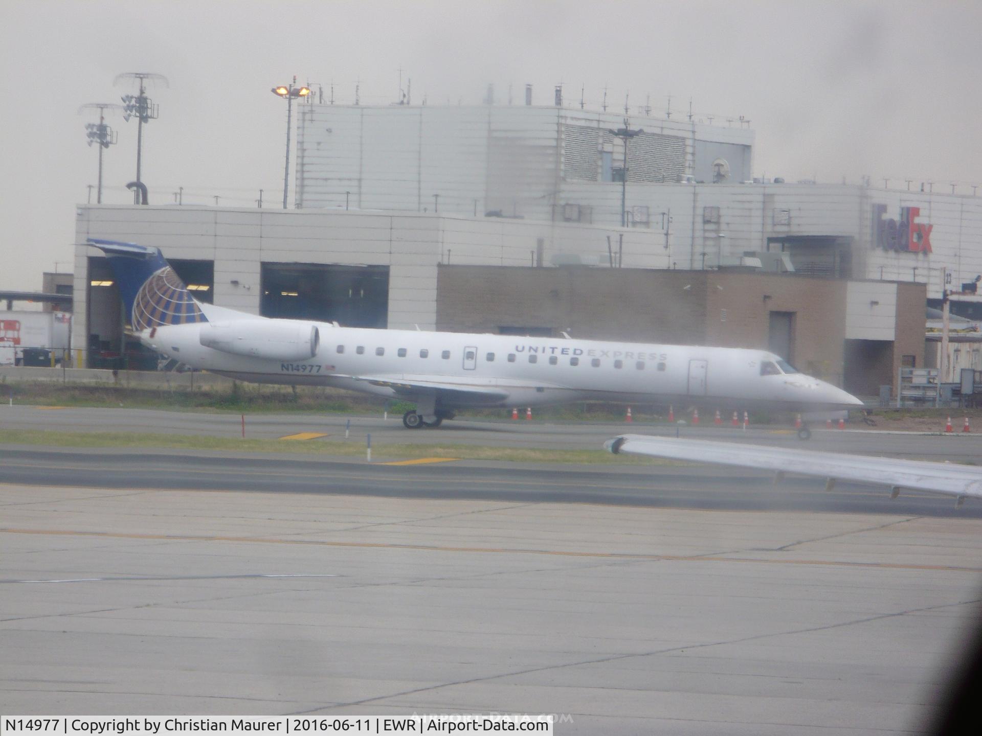 N14977, 1999 Embraer ERJ-145LR (EMB-145LR) C/N 145175, ERJ-145LR