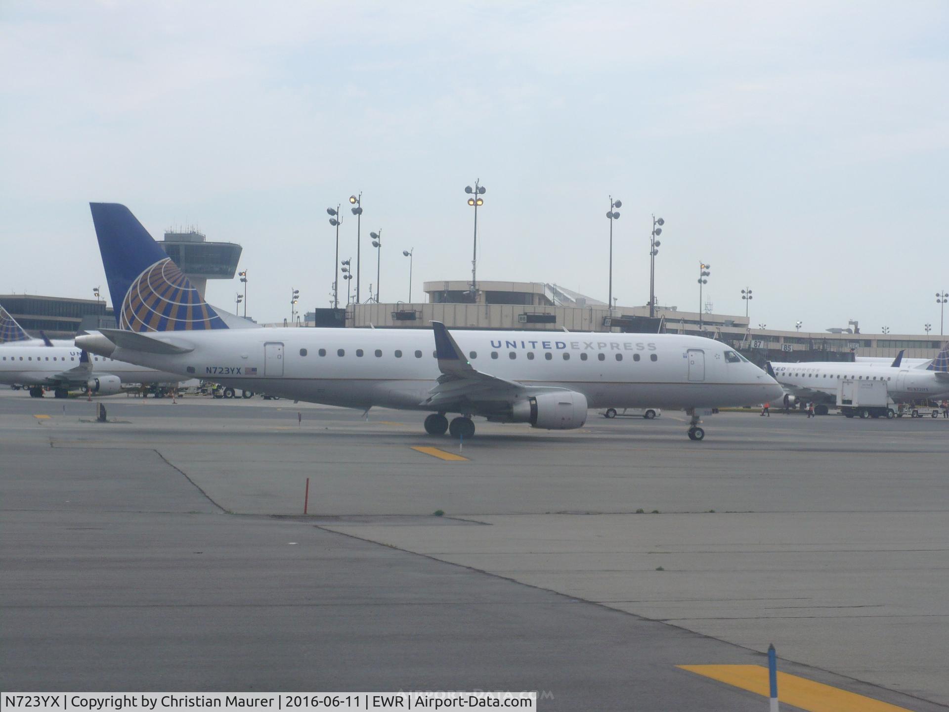 N723YX, 2015 Embraer 175LR (ERJ-170-200LR) C/N 17000498, Republic ERJ170LR