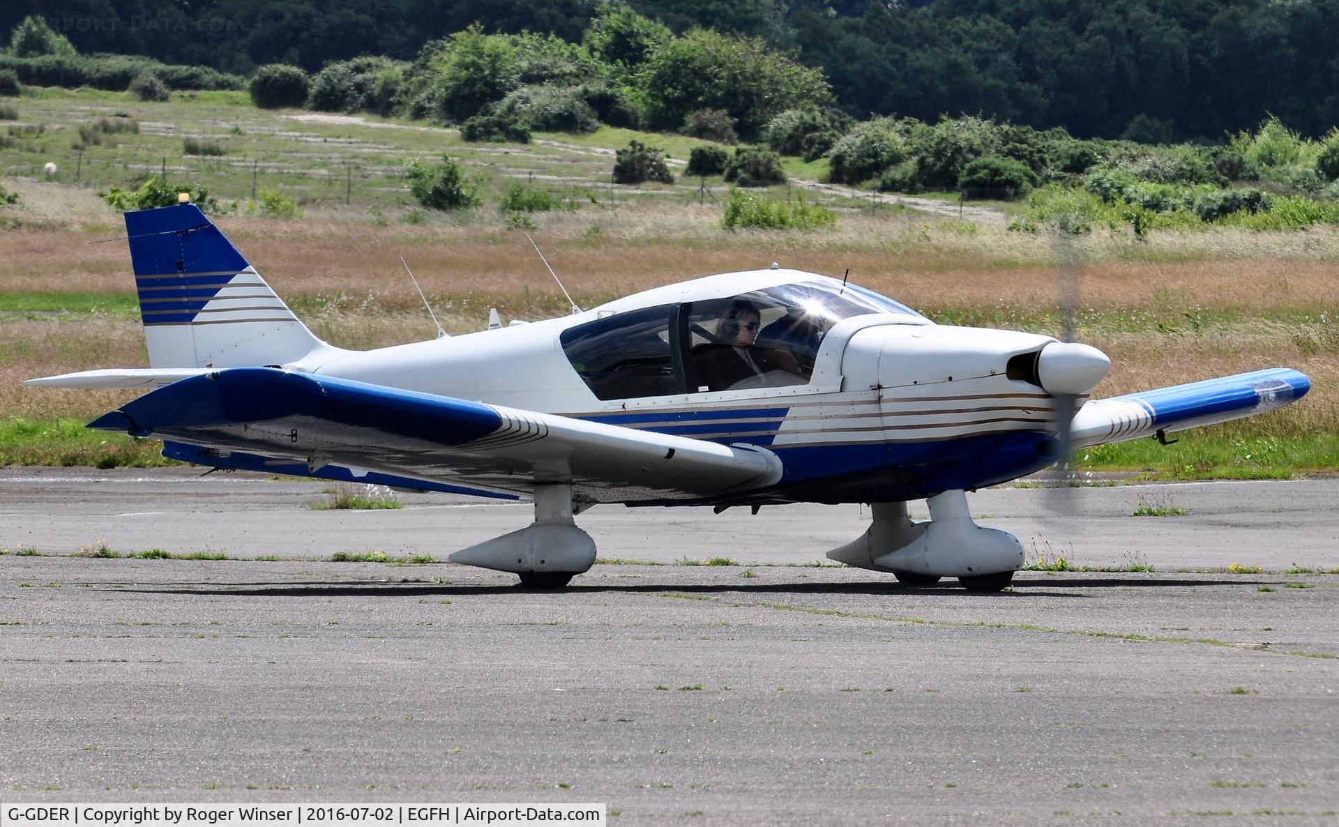 G-GDER, 1989 Robin R-1180TD Aiglon C/N 280, Visiting Aiglon.