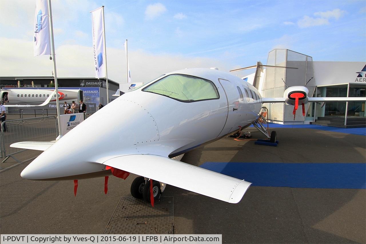 I-PDVT, Piaggio P-180 Avanti II C/N 1200, Piaggio P-180 Avanti II, Static display, Paris-Le Bourget airport (LFPB-LBG) Air show 2015