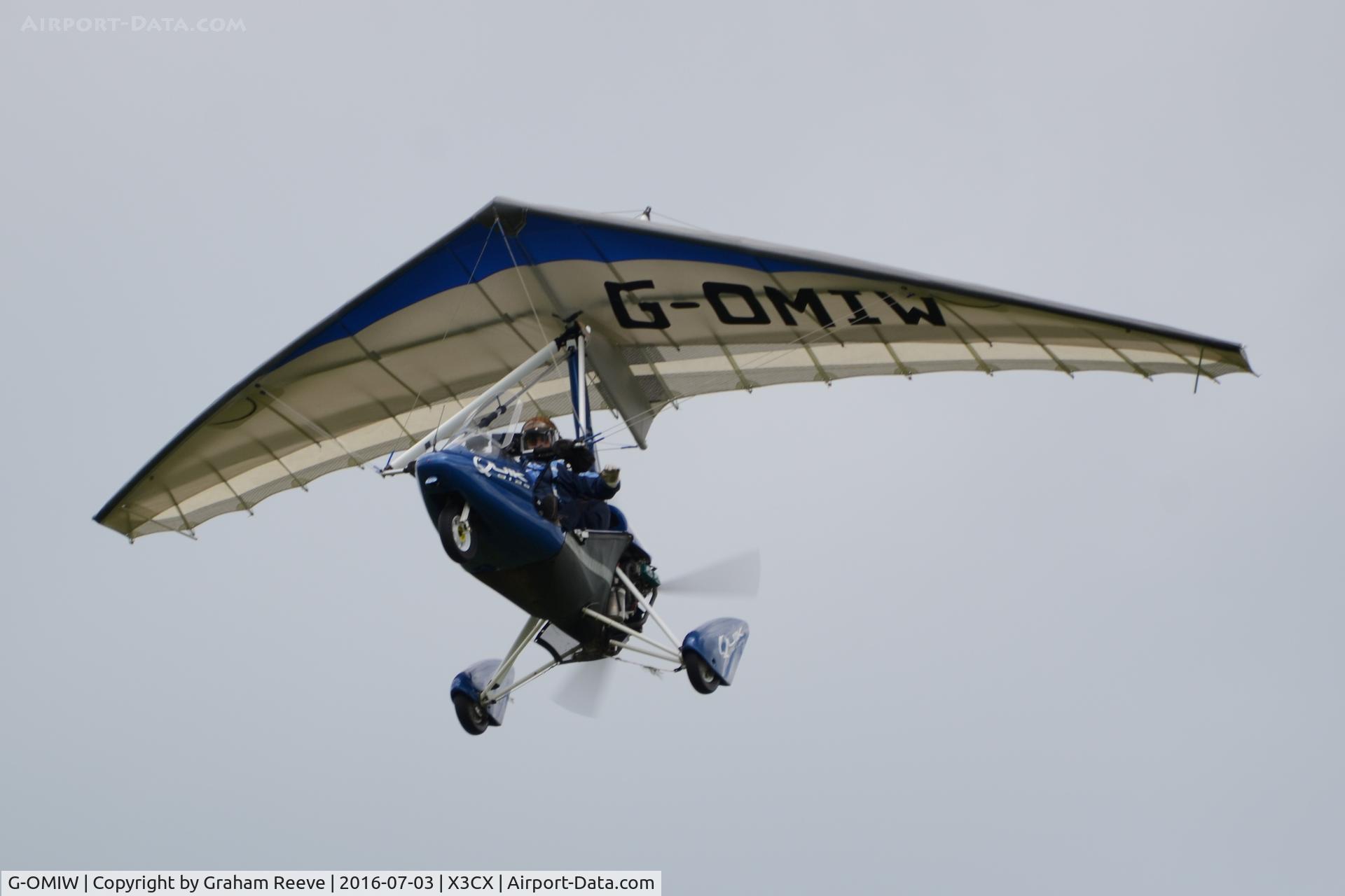 G-OMIW, 2007 P&M Aviation Pegasus Quik C/N 8232, Departing from Northrepps.
