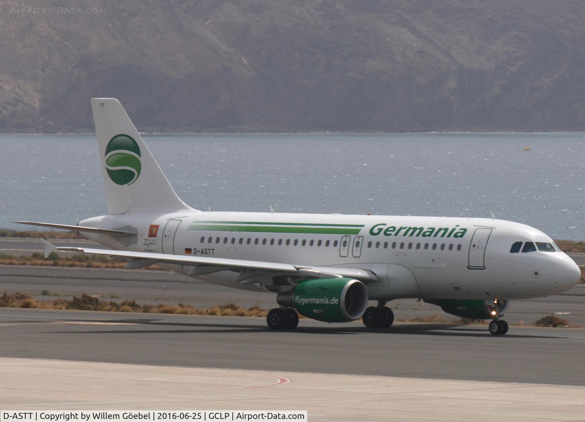 D-ASTT, 2008 Airbus A319-112 C/N 3560, Taxi to the runway of Las Palmas Airport