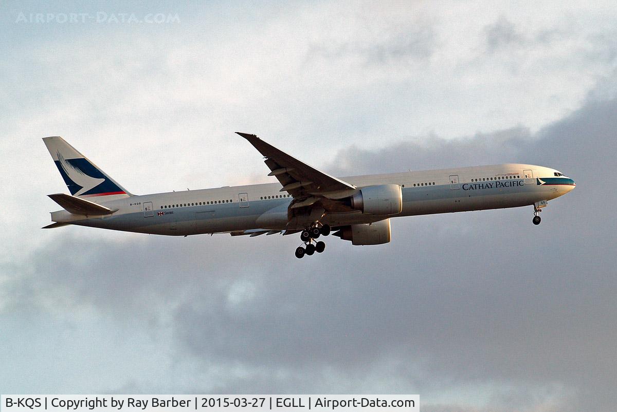 B-KQS, 2014 Boeing 777-367/ER C/N 42144, Boeing 777-367ER [42144] (Cathay Pacific Airways) Home~G 27/03/2015. On approach 27L.