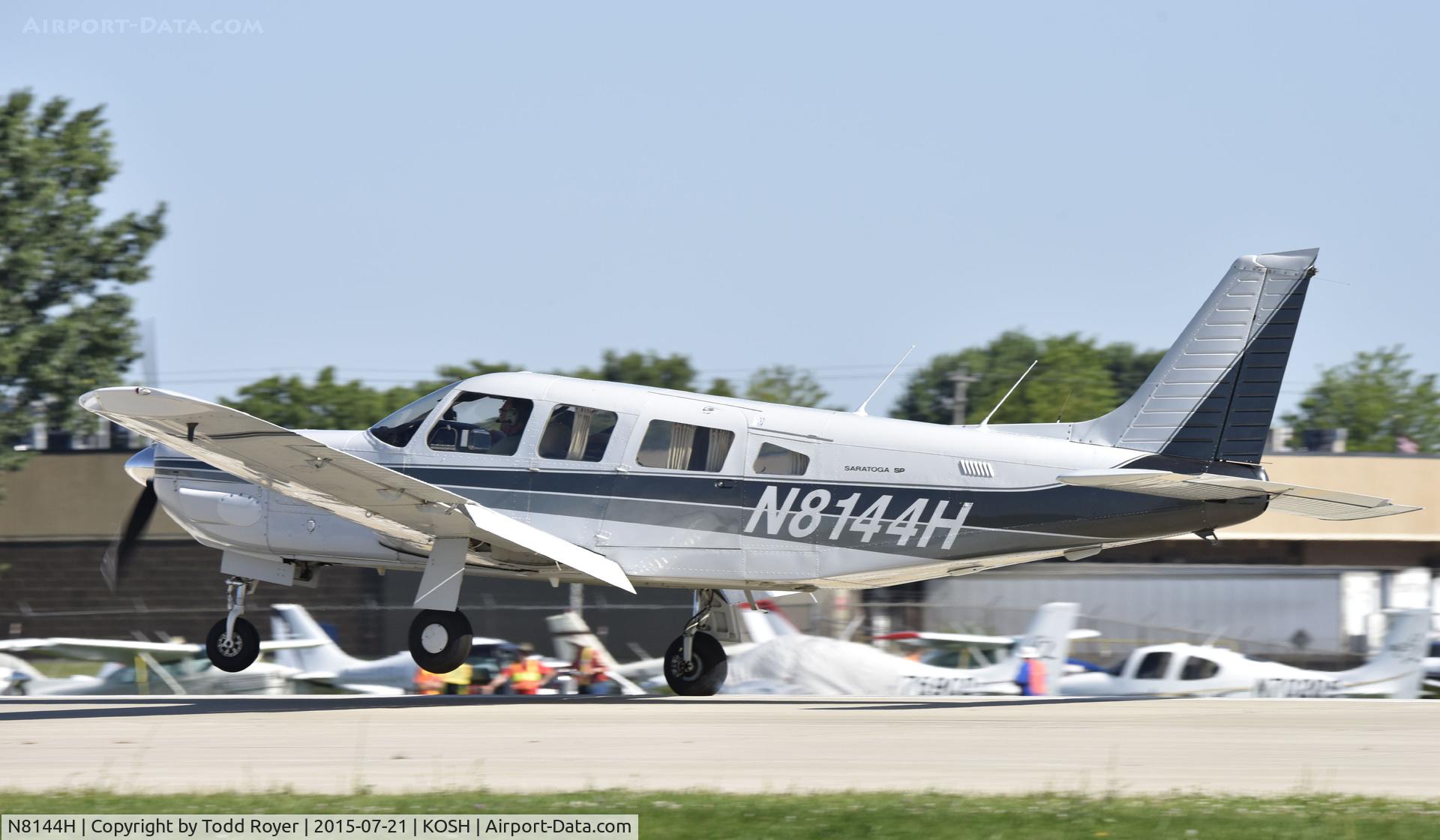N8144H, 1980 Piper PA-32R-301 Saratoga C/N 32R-8013052, Airventure 2015