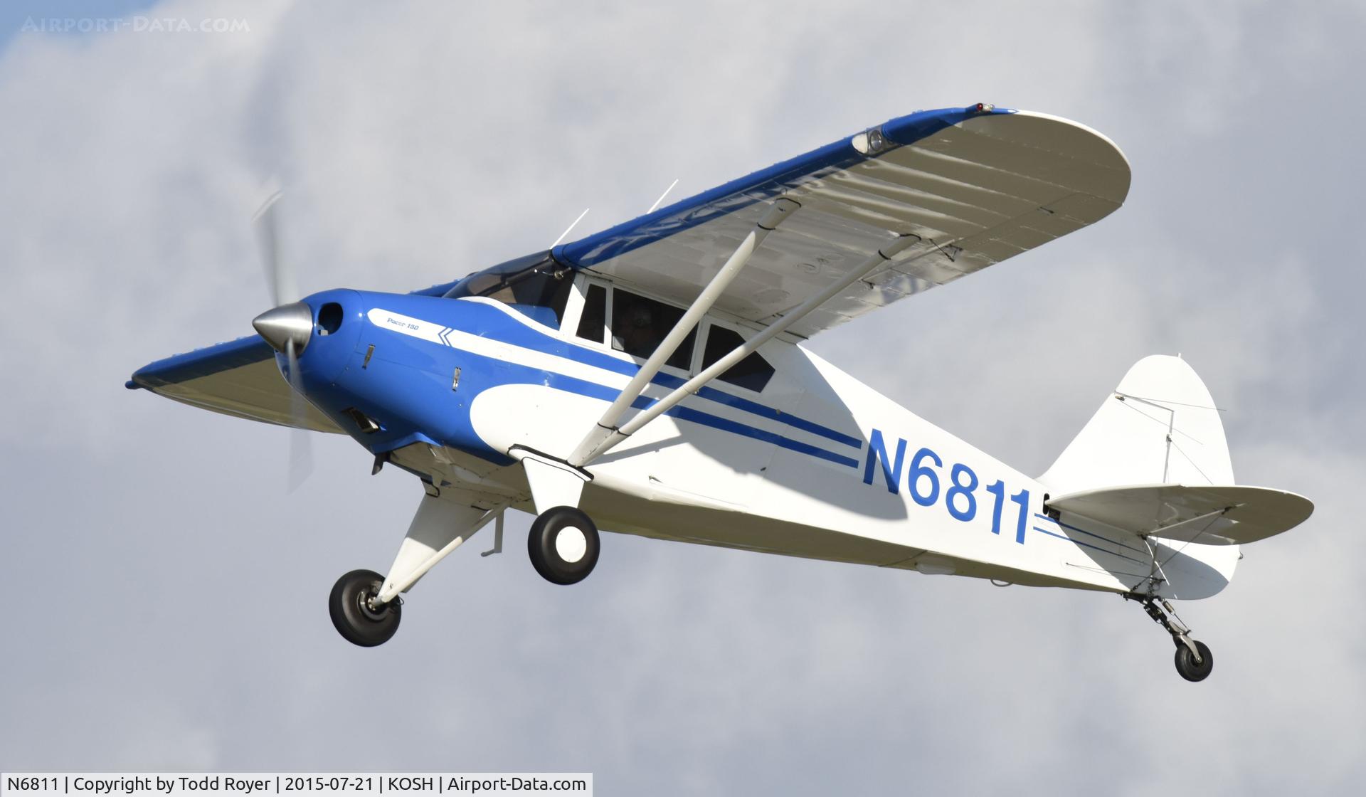 N6811, 1957 Piper PA-22-150 Tri Pacer C/N 22-4783, Airventure 2015